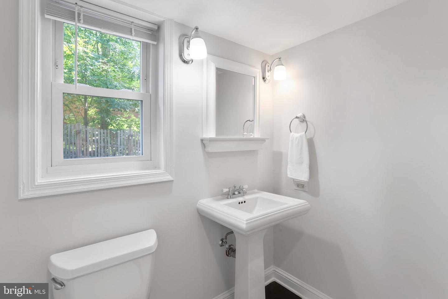 5817 DAWES AVE, ALEXANDRIA, Virginia 22311, 5 Bedrooms Bedrooms, ,2 BathroomsBathrooms,Residential,For sale,5817 DAWES AVE,VAFX2258328 MLS # VAFX2258328