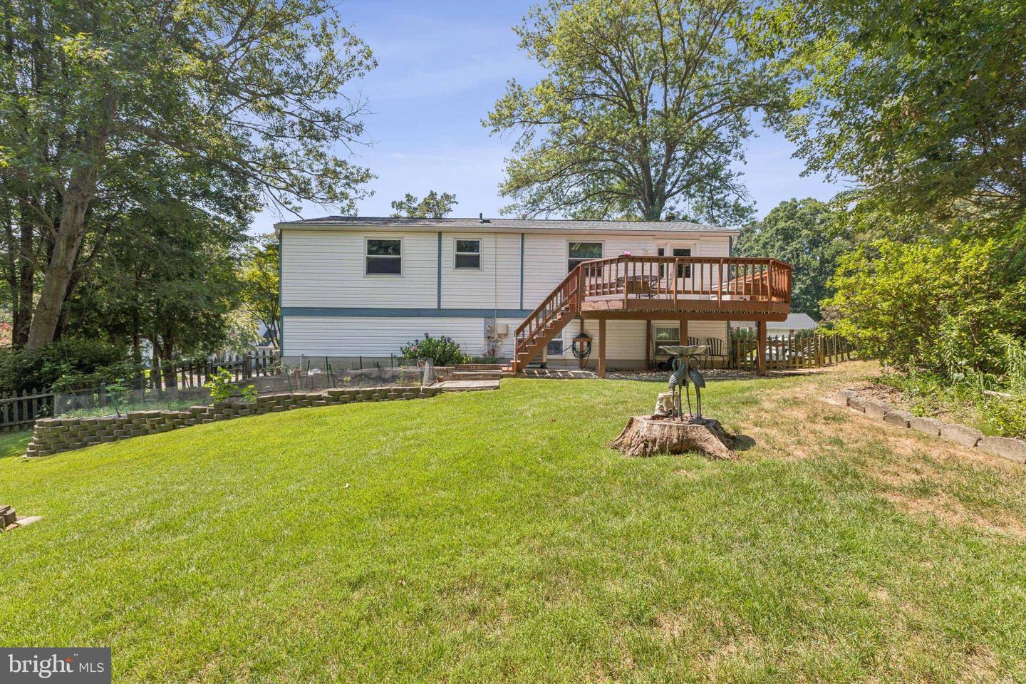 8011 TREASURE TREE CT, SPRINGFIELD, Virginia 22153, 3 Bedrooms Bedrooms, 6 Rooms Rooms,2 BathroomsBathrooms,Residential,For sale,8011 TREASURE TREE CT,VAFX2258338 MLS # VAFX2258338