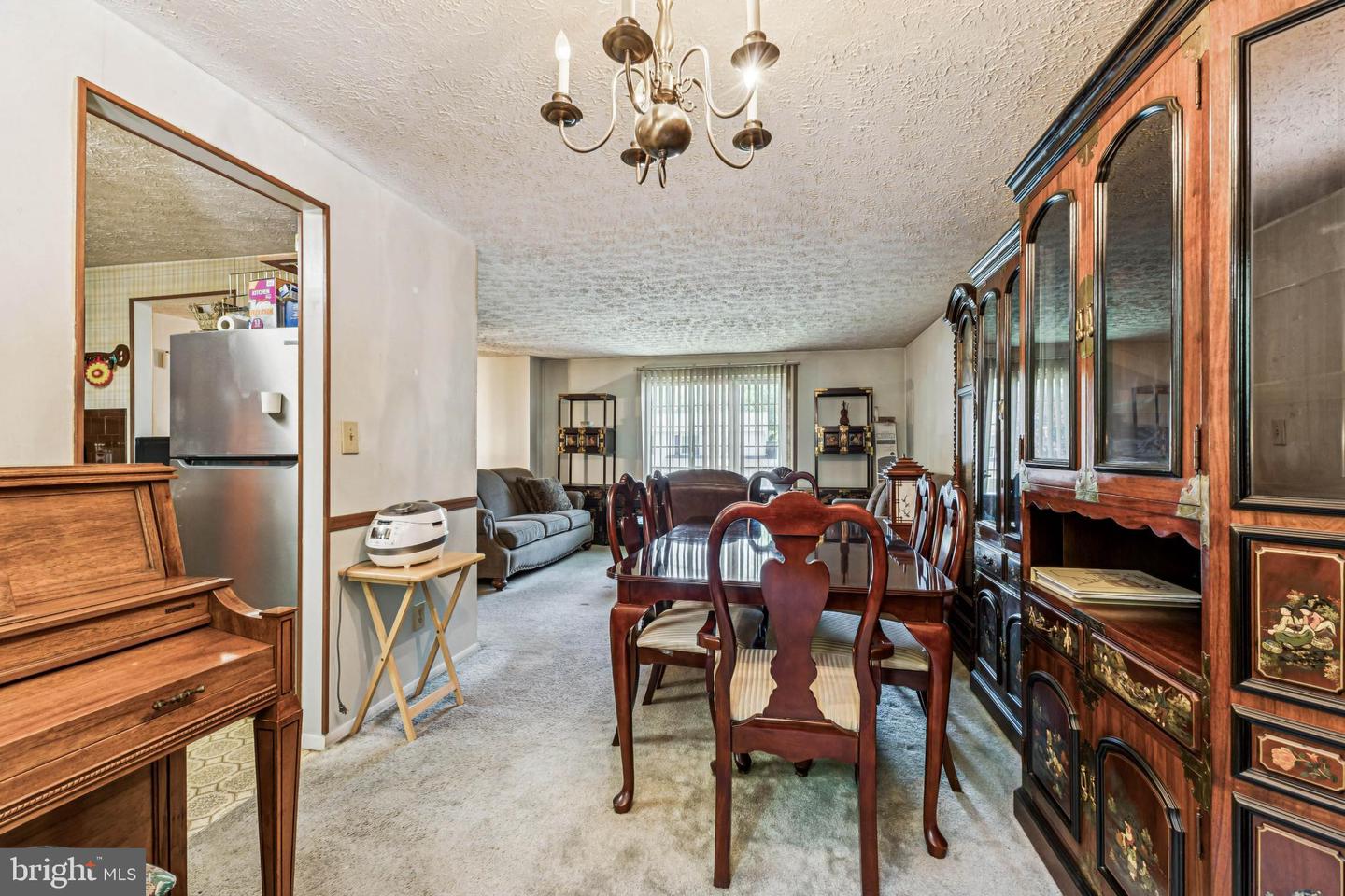 8011 TREASURE TREE CT, SPRINGFIELD, Virginia 22153, 3 Bedrooms Bedrooms, 6 Rooms Rooms,2 BathroomsBathrooms,Residential,For sale,8011 TREASURE TREE CT,VAFX2258338 MLS # VAFX2258338