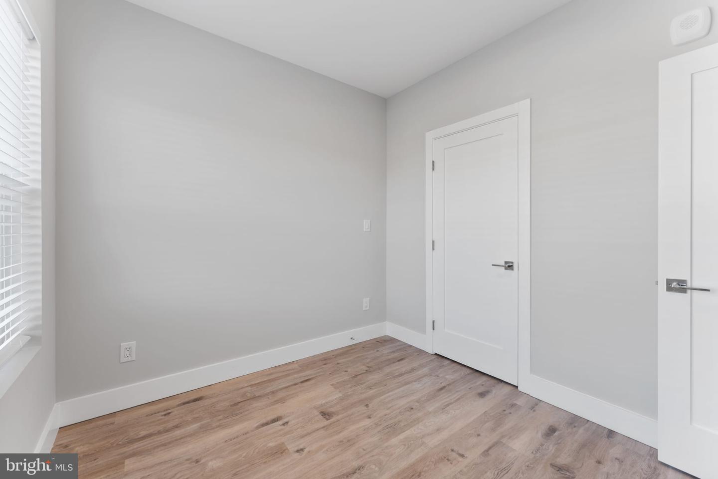 1627 BENNING RD NE #103, WASHINGTON, District Of Columbia 20002, 1 Bedroom Bedrooms, ,1 BathroomBathrooms,Residential,For sale,1627 BENNING RD NE #103,DCDC2212830 MLS # DCDC2212830