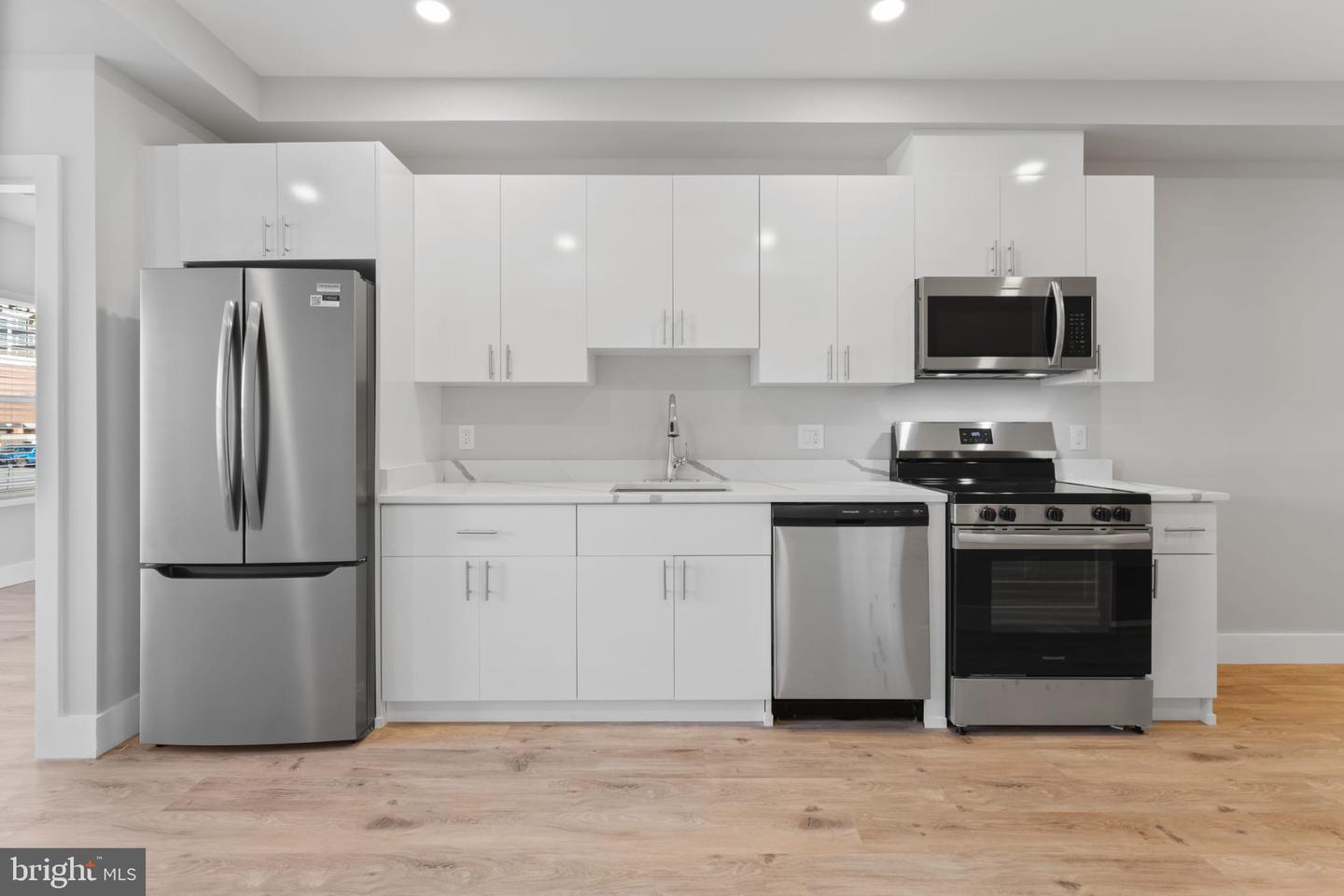 1627 BENNING RD NE #103, WASHINGTON, District Of Columbia 20002, 1 Bedroom Bedrooms, ,1 BathroomBathrooms,Residential,For sale,1627 BENNING RD NE #103,DCDC2212830 MLS # DCDC2212830