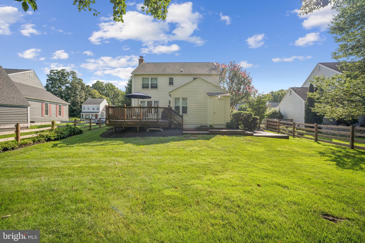 4 BENTLEY DR, STERLING, Virginia 20165, 4 Bedrooms Bedrooms, ,2 BathroomsBathrooms,Residential,For sale,4 BENTLEY DR,VALO2100854 MLS # VALO2100854