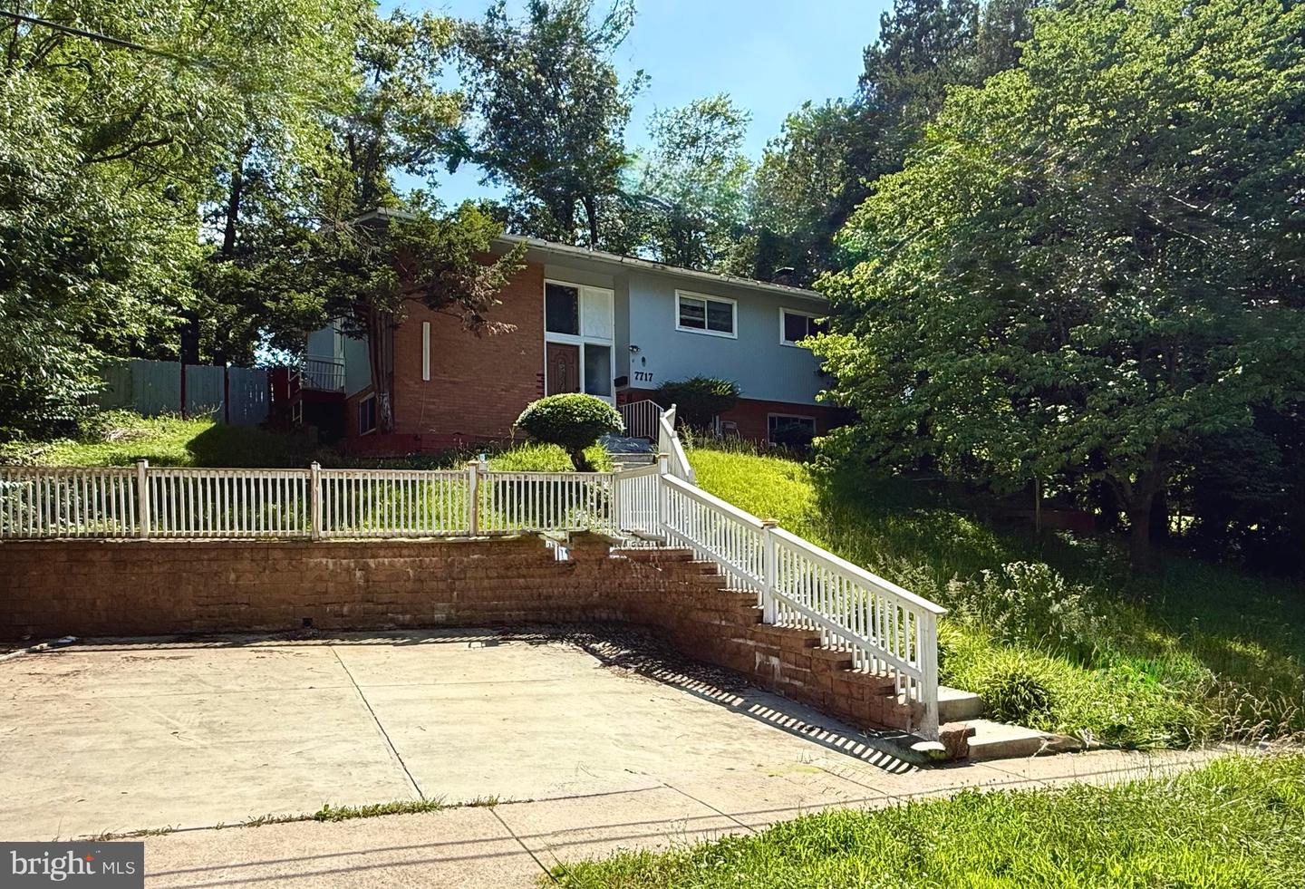 7717 GLENISTER DR, SPRINGFIELD, Virginia 22152, 5 Bedrooms Bedrooms, ,3 BathroomsBathrooms,Residential,For sale,7717 GLENISTER DR,VAFX2256958 MLS # VAFX2256958