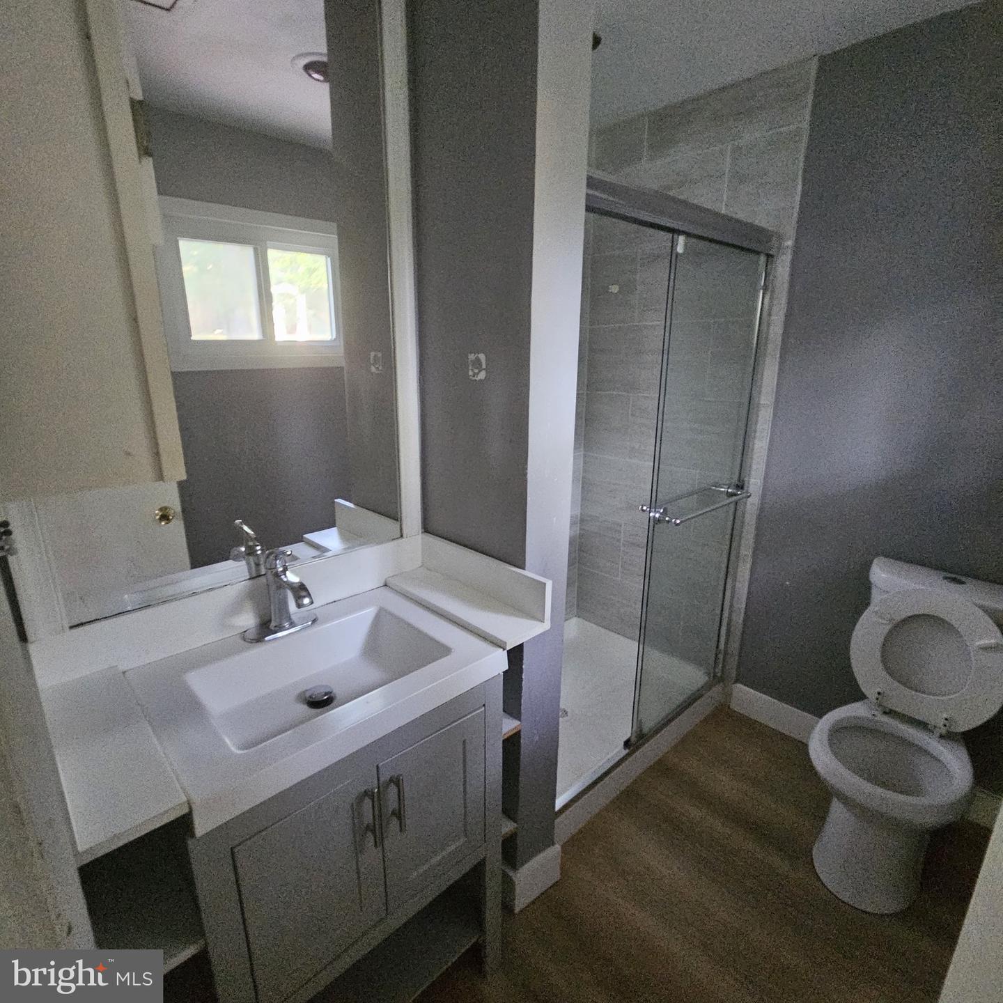 7717 GLENISTER DR, SPRINGFIELD, Virginia 22152, 5 Bedrooms Bedrooms, ,3 BathroomsBathrooms,Residential,For sale,7717 GLENISTER DR,VAFX2256958 MLS # VAFX2256958