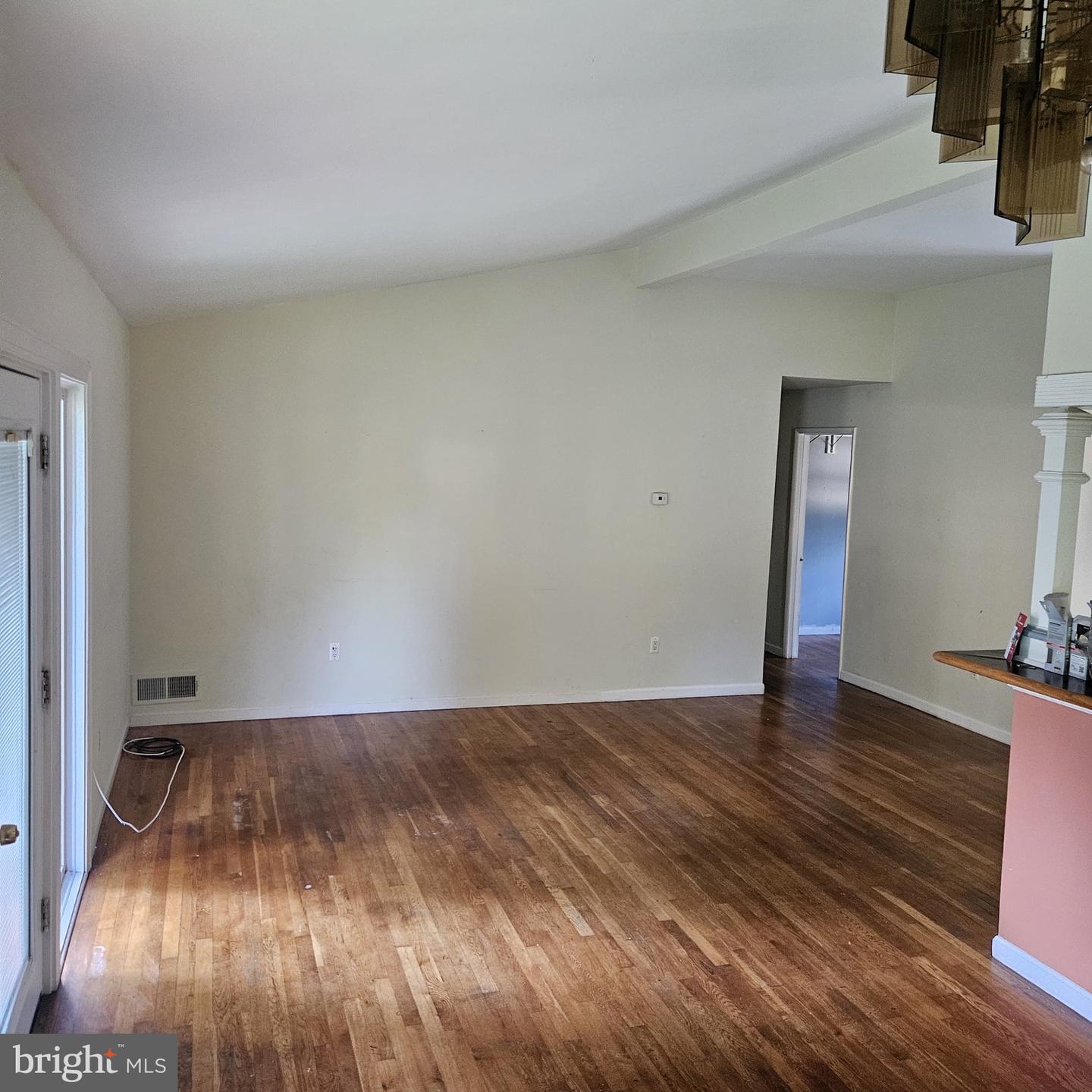 7717 GLENISTER DR, SPRINGFIELD, Virginia 22152, 5 Bedrooms Bedrooms, ,3 BathroomsBathrooms,Residential,For sale,7717 GLENISTER DR,VAFX2256958 MLS # VAFX2256958