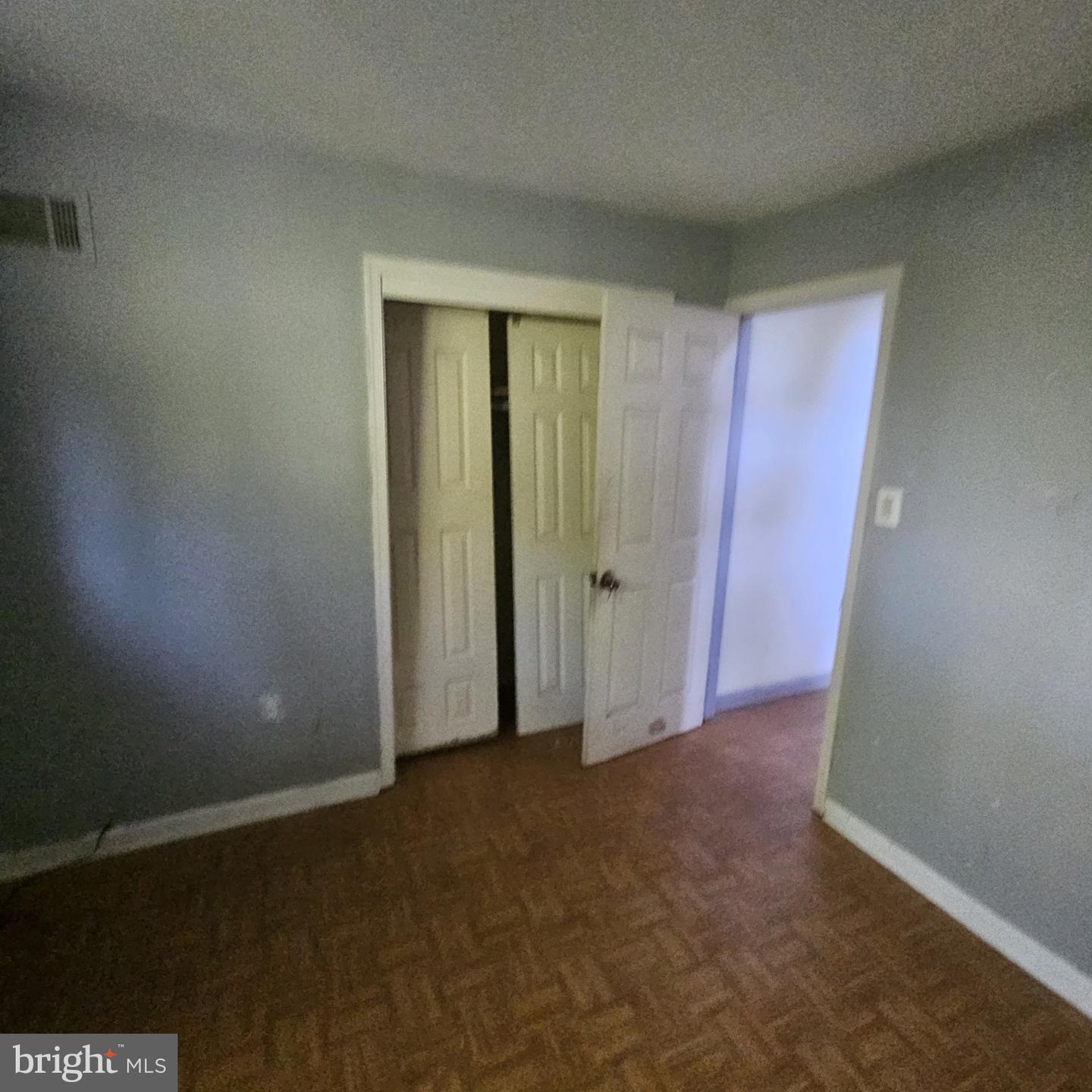 7717 GLENISTER DR, SPRINGFIELD, Virginia 22152, 5 Bedrooms Bedrooms, ,3 BathroomsBathrooms,Residential,For sale,7717 GLENISTER DR,VAFX2256958 MLS # VAFX2256958