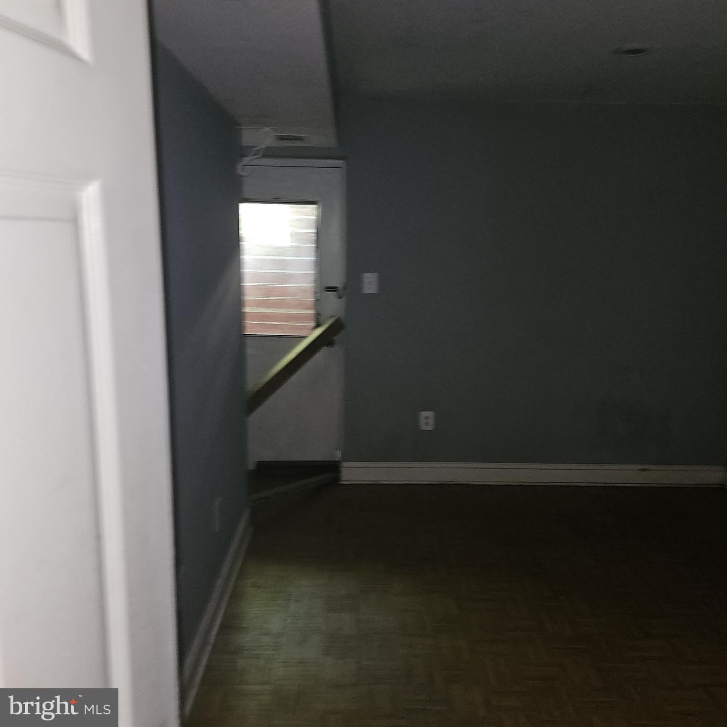 7717 GLENISTER DR, SPRINGFIELD, Virginia 22152, 5 Bedrooms Bedrooms, ,3 BathroomsBathrooms,Residential,For sale,7717 GLENISTER DR,VAFX2256958 MLS # VAFX2256958