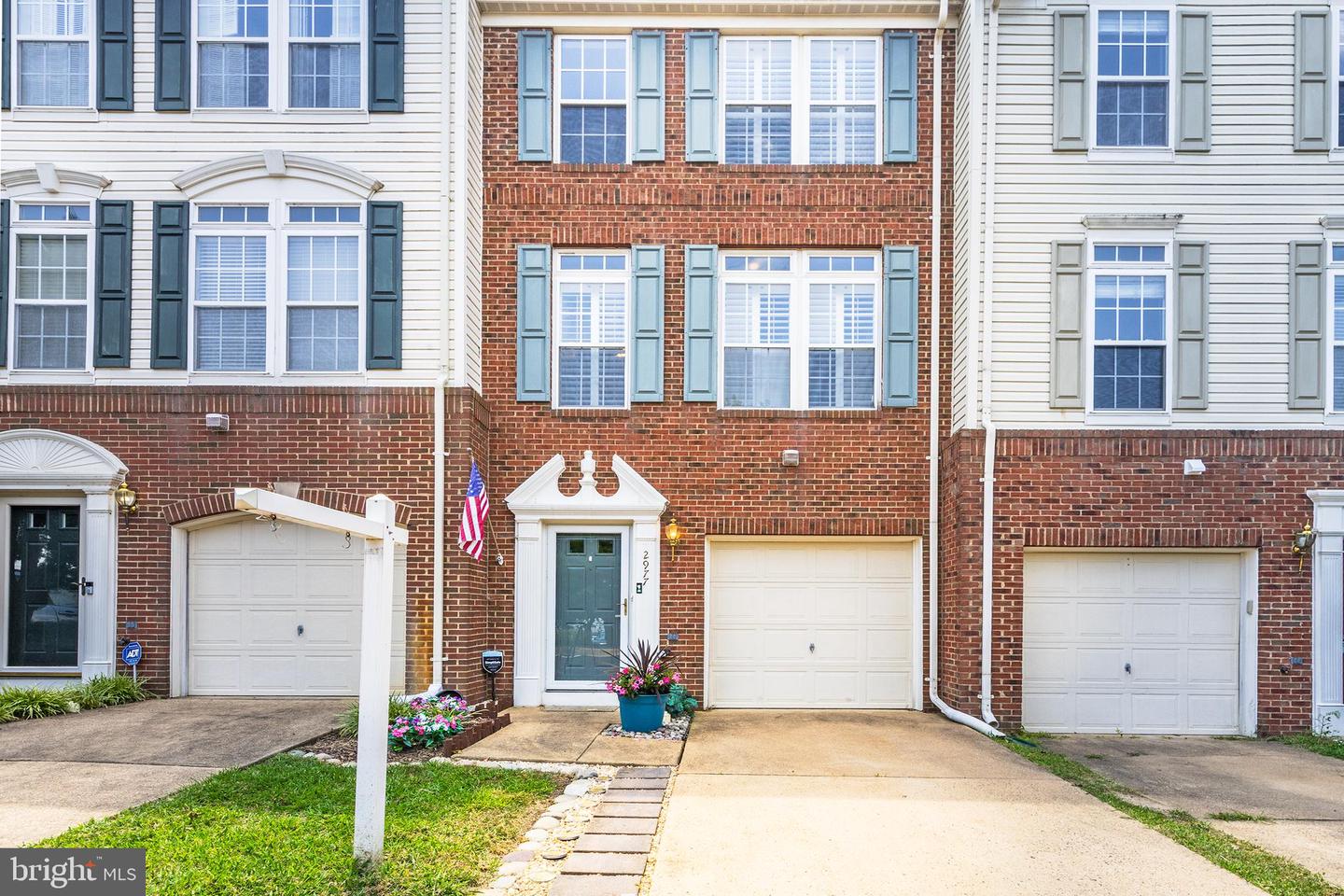 2977 HUNTINGTON GROVE SQ, ALEXANDRIA, Virginia 22306, 3 Bedrooms Bedrooms, ,2 BathroomsBathrooms,Residential,For sale,2977 HUNTINGTON GROVE SQ,VAFX2258008 MLS # VAFX2258008