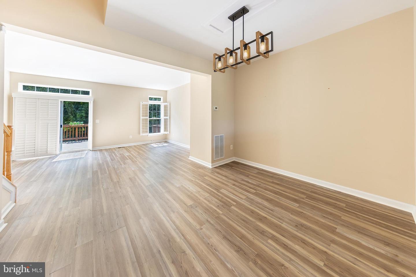 2977 HUNTINGTON GROVE SQ, ALEXANDRIA, Virginia 22306, 3 Bedrooms Bedrooms, ,2 BathroomsBathrooms,Residential,For sale,2977 HUNTINGTON GROVE SQ,VAFX2258008 MLS # VAFX2258008