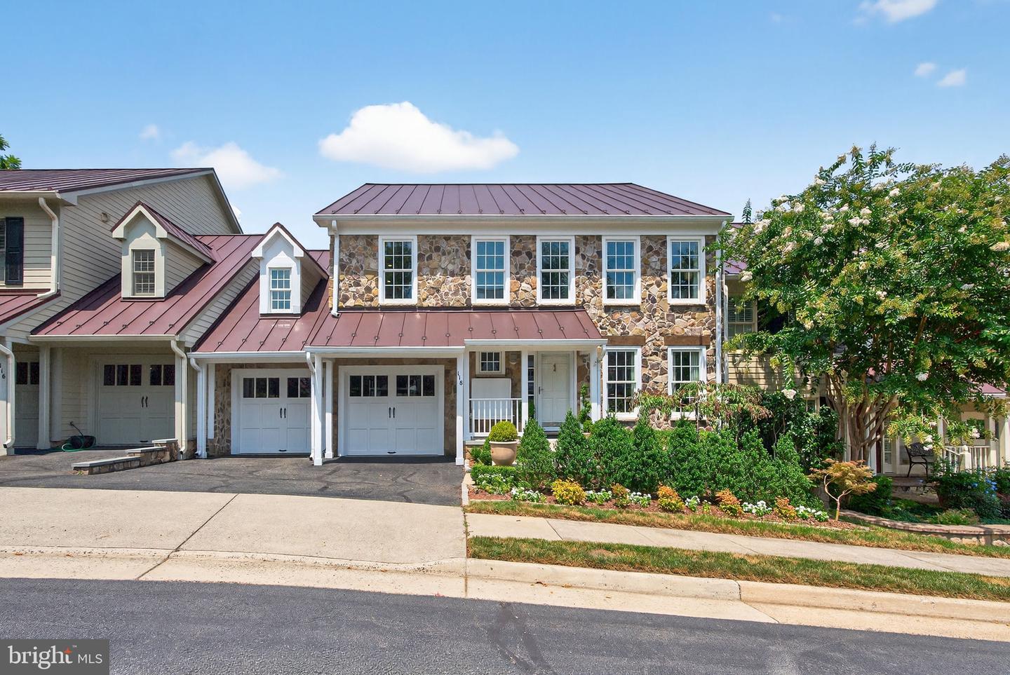 118 N JAY ST, MIDDLEBURG, Virginia 20117, 4 Bedrooms Bedrooms, ,4 BathroomsBathrooms,Residential,For sale,118 N JAY ST,VALO2103394 MLS # VALO2103394