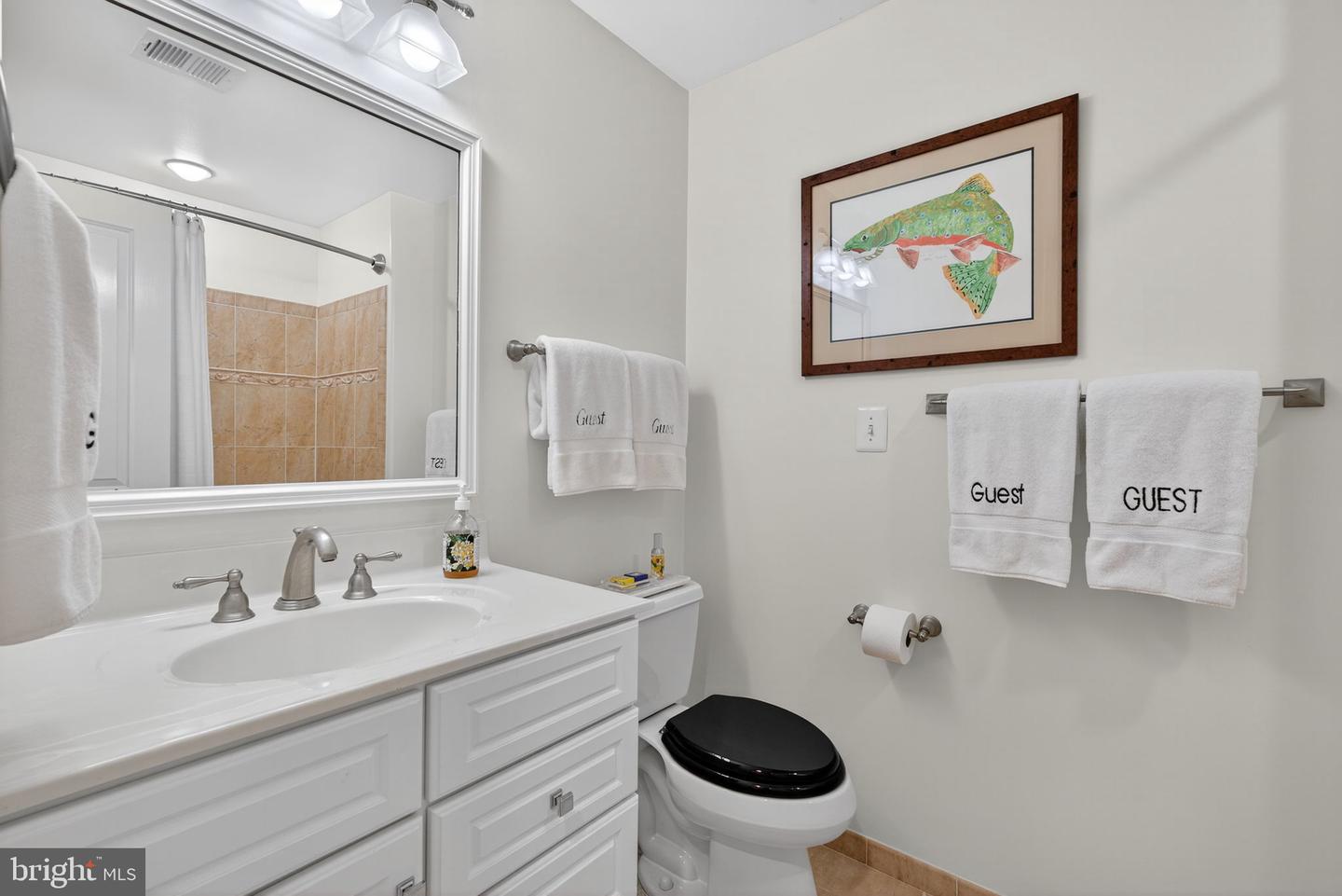 118 N JAY ST, MIDDLEBURG, Virginia 20117, 4 Bedrooms Bedrooms, ,4 BathroomsBathrooms,Residential,For sale,118 N JAY ST,VALO2103394 MLS # VALO2103394