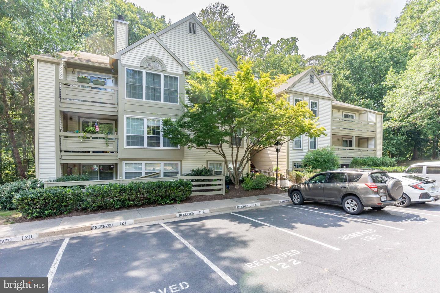 11709 KARBON HILL CT #606A, RESTON, Virginia 20191, 3 Bedrooms Bedrooms, ,2 BathroomsBathrooms,Residential,For sale,11709 KARBON HILL CT #606A,VAFX2258454 MLS # VAFX2258454