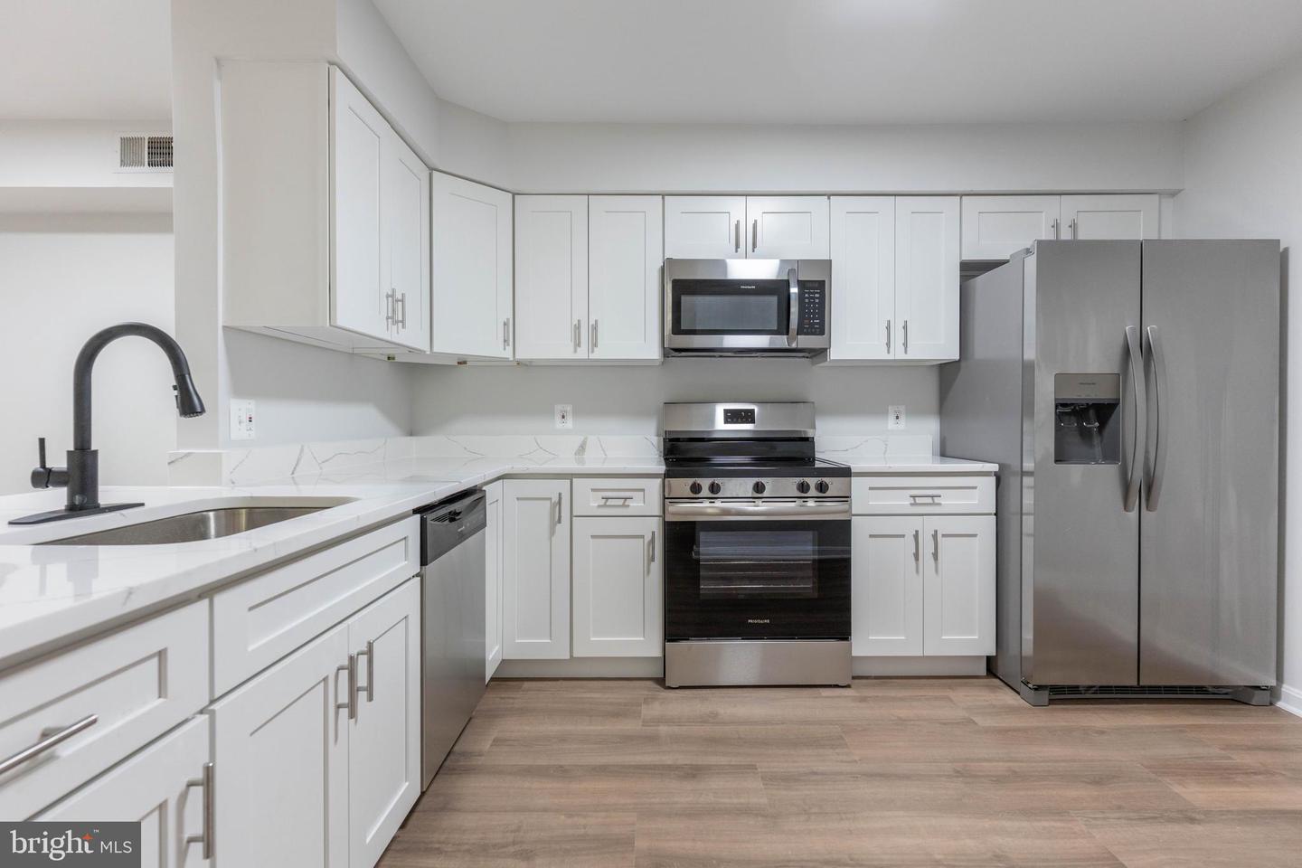 11709 KARBON HILL CT #606A, RESTON, Virginia 20191, 3 Bedrooms Bedrooms, ,2 BathroomsBathrooms,Residential,For sale,11709 KARBON HILL CT #606A,VAFX2258454 MLS # VAFX2258454
