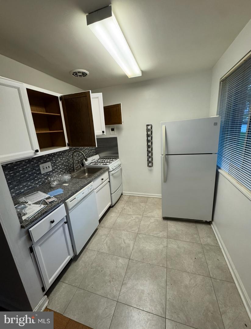 2710 MACOMB ST NW #204, WASHINGTON, District Of Columbia 20008, ,1 BathroomBathrooms,Residential,For sale,2710 MACOMB ST NW #204,DCDC2212852 MLS # DCDC2212852