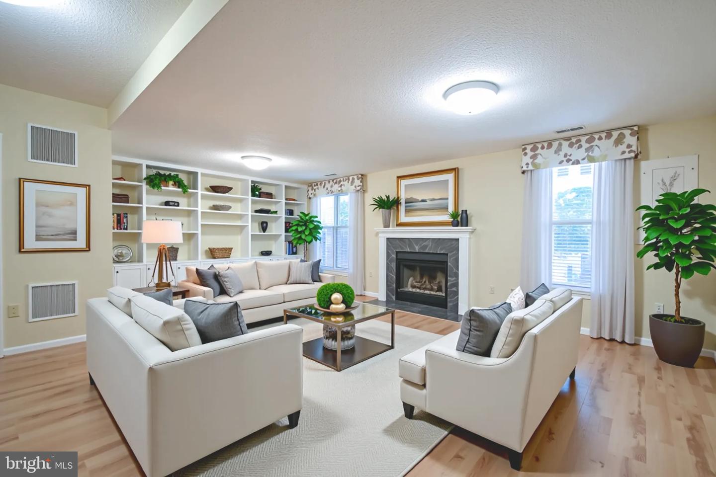 5168 GLEN MEADOW DR, CENTREVILLE, Virginia 20120, 3 Bedrooms Bedrooms, ,2 BathroomsBathrooms,Residential,For sale,5168 GLEN MEADOW DR,VAFX2258462 MLS # VAFX2258462