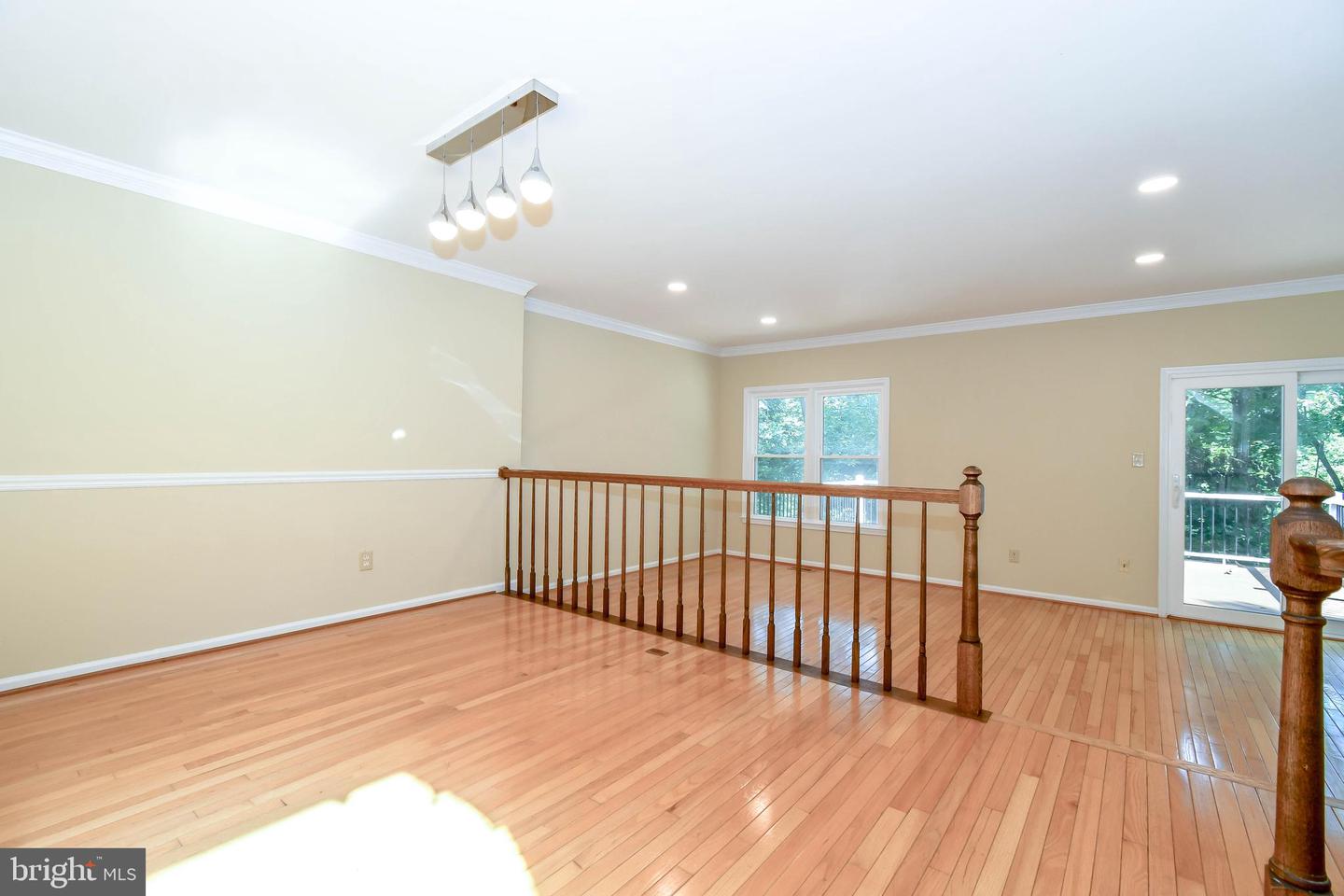 5168 GLEN MEADOW DR, CENTREVILLE, Virginia 20120, 3 Bedrooms Bedrooms, ,2 BathroomsBathrooms,Residential,For sale,5168 GLEN MEADOW DR,VAFX2258462 MLS # VAFX2258462
