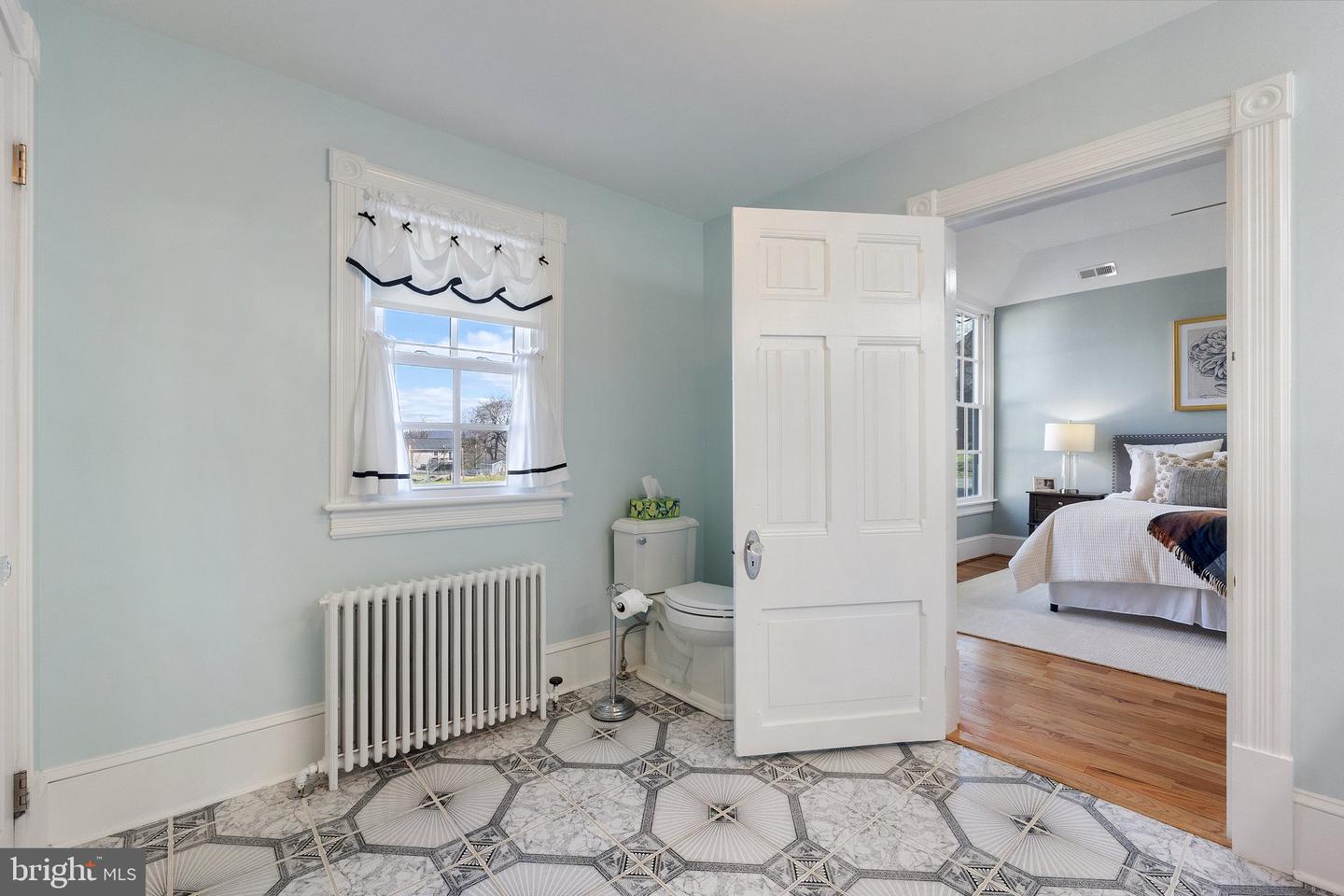 1521 N ROYAL AVE, FRONT ROYAL, Virginia 22630, 7 Bedrooms Bedrooms, ,3 BathroomsBathrooms,Residential,For sale,1521 N ROYAL AVE,VAWR2010612 MLS # VAWR2010612