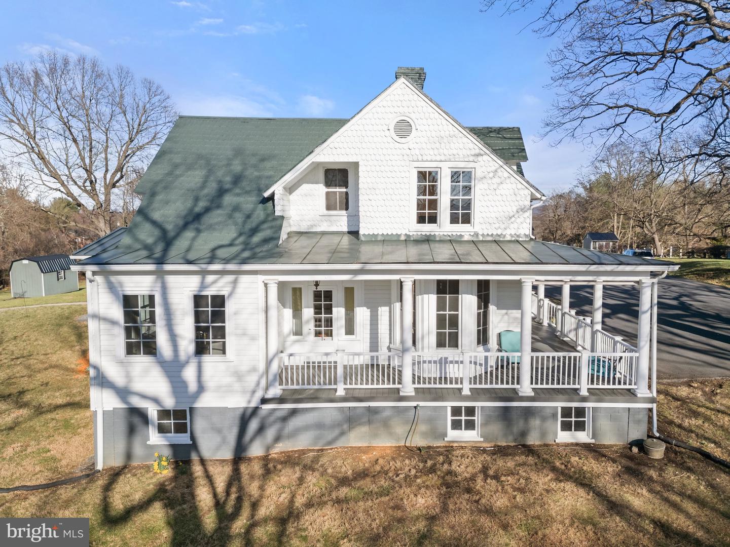 1521 N ROYAL AVE, FRONT ROYAL, Virginia 22630, 7 Bedrooms Bedrooms, ,3 BathroomsBathrooms,Residential,For sale,1521 N ROYAL AVE,VAWR2010612 MLS # VAWR2010612