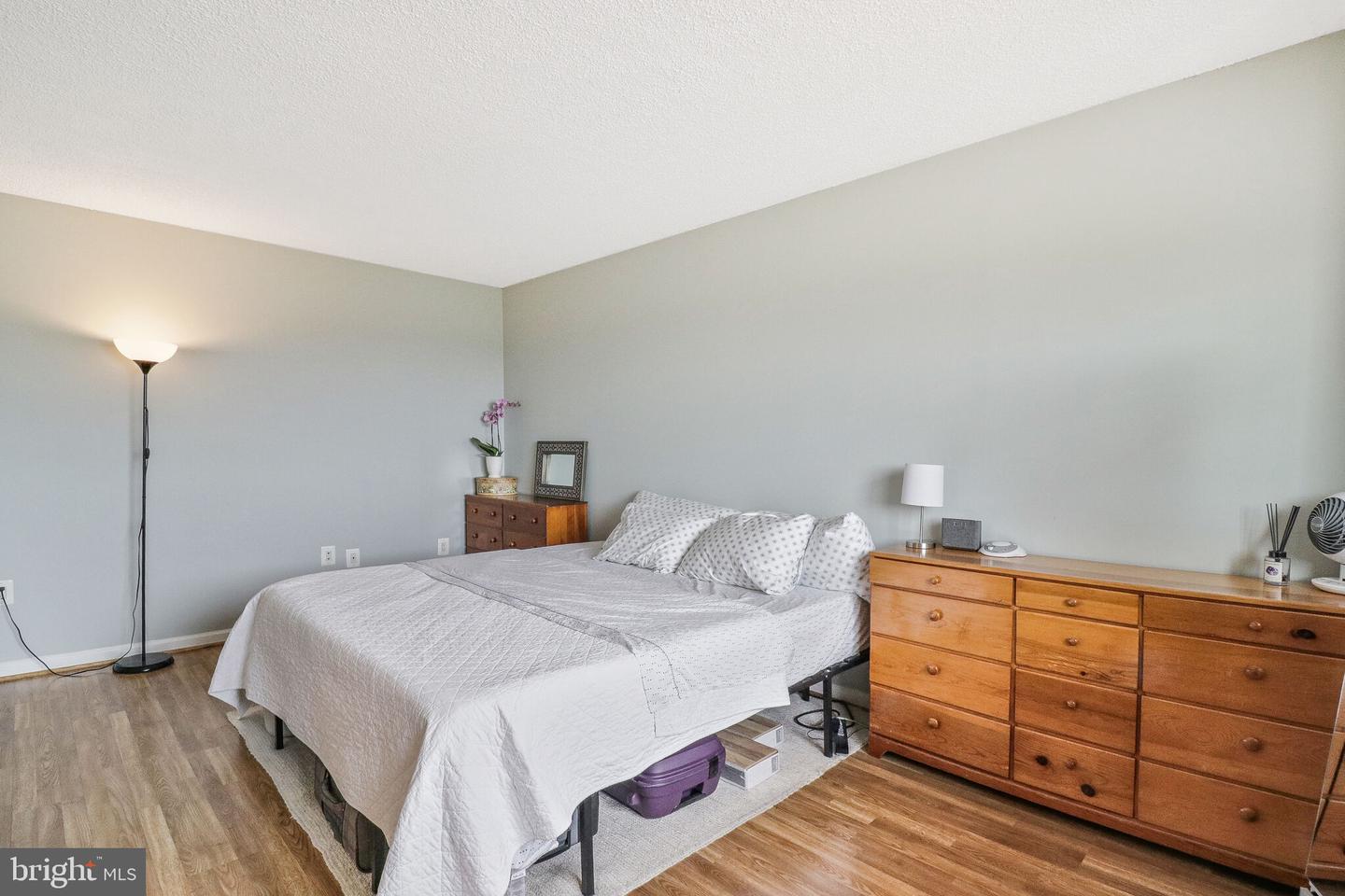 1225 MARTHA CUSTIS DR #720, ALEXANDRIA, Virginia 22302, 2 Bedrooms Bedrooms, ,2 BathroomsBathrooms,Residential,For sale,1225 MARTHA CUSTIS DR #720,VAAX2043778 MLS # VAAX2043778