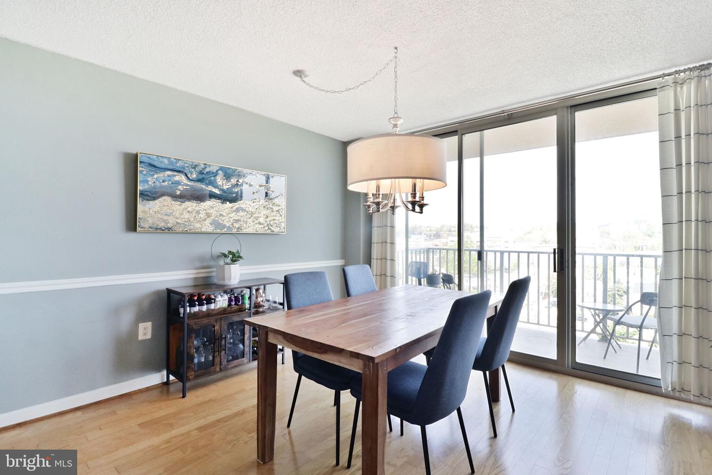 1225 MARTHA CUSTIS DR #720, ALEXANDRIA, Virginia 22302, 2 Bedrooms Bedrooms, ,2 BathroomsBathrooms,Residential,For sale,1225 MARTHA CUSTIS DR #720,VAAX2043778 MLS # VAAX2043778