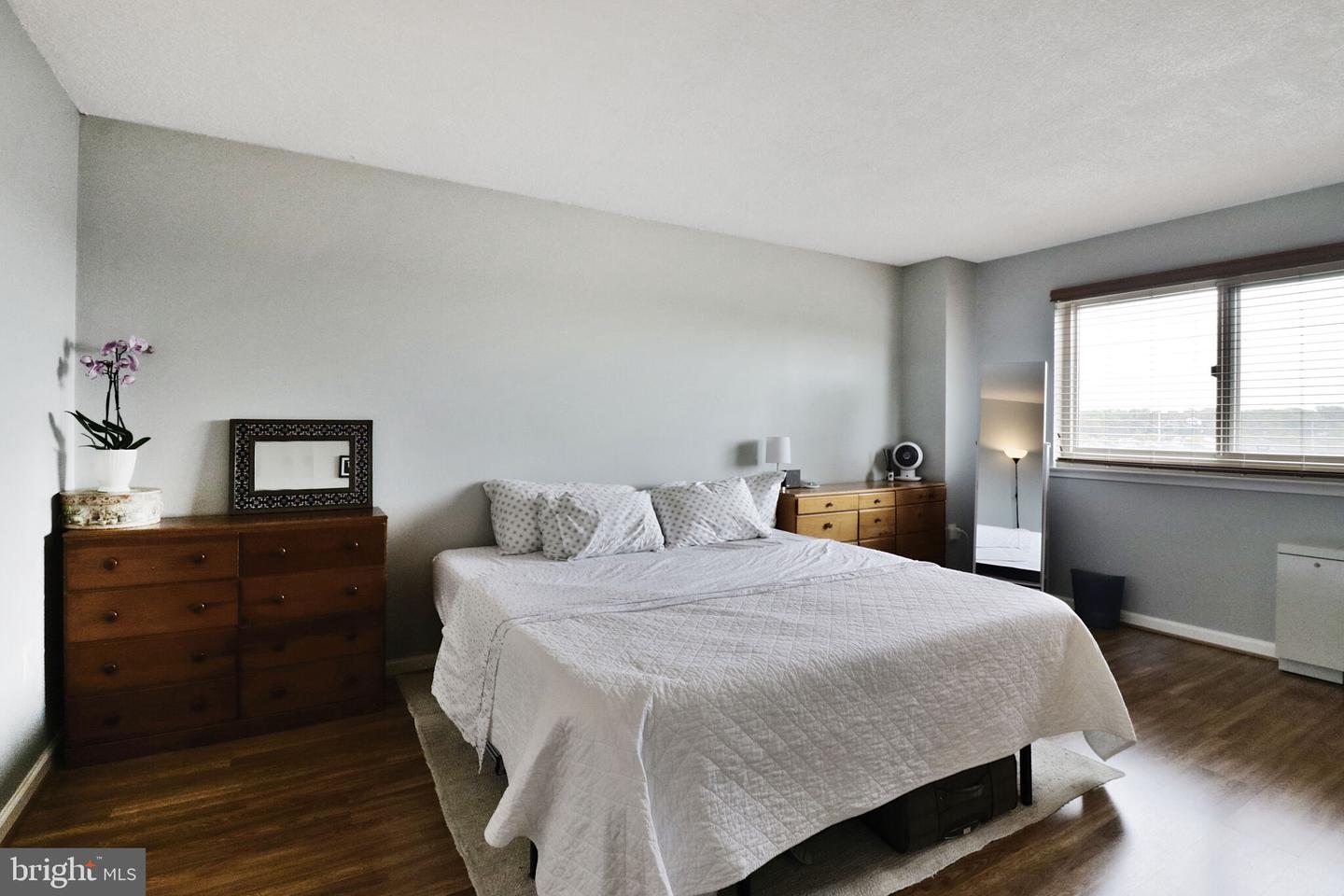 1225 MARTHA CUSTIS DR #720, ALEXANDRIA, Virginia 22302, 2 Bedrooms Bedrooms, ,2 BathroomsBathrooms,Residential,For sale,1225 MARTHA CUSTIS DR #720,VAAX2043778 MLS # VAAX2043778