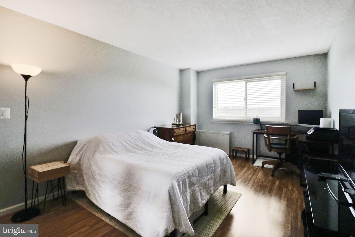 1225 MARTHA CUSTIS DR #720, ALEXANDRIA, Virginia 22302, 2 Bedrooms Bedrooms, ,2 BathroomsBathrooms,Residential,For sale,1225 MARTHA CUSTIS DR #720,VAAX2043778 MLS # VAAX2043778