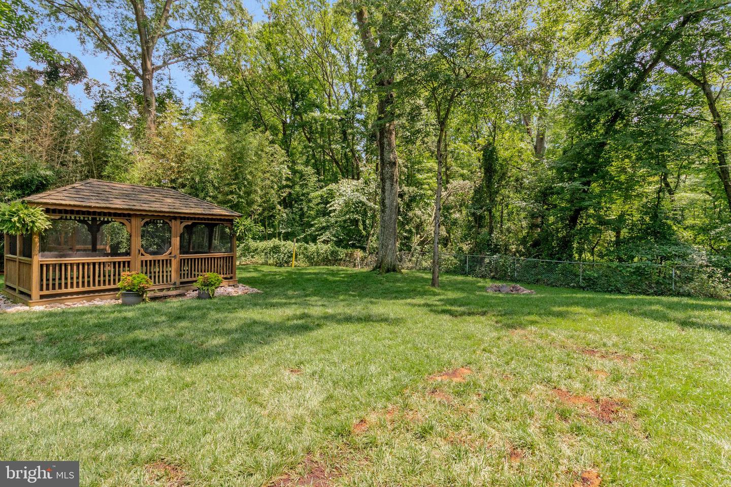 6943 DEER RUN DR, ALEXANDRIA, Virginia 22306, 3 Bedrooms Bedrooms, ,2 BathroomsBathrooms,Residential,For sale,6943 DEER RUN DR,VAFX2246562 MLS # VAFX2246562