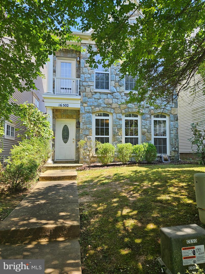 16502 BOBSTER CT, WOODBRIDGE, Virginia 22191, 4 Bedrooms Bedrooms, ,3 BathroomsBathrooms,Residential,For sale,16502 BOBSTER CT,VAPW2098582 MLS # VAPW2098582