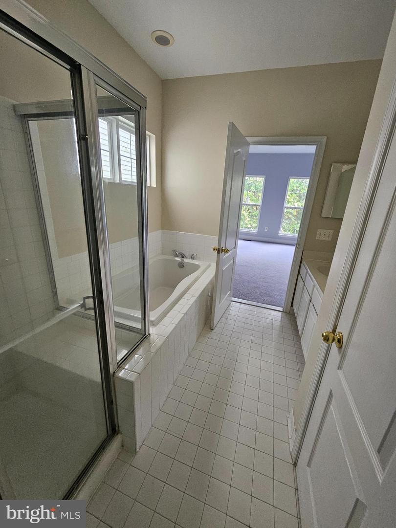 16502 BOBSTER CT, WOODBRIDGE, Virginia 22191, 4 Bedrooms Bedrooms, ,3 BathroomsBathrooms,Residential,For sale,16502 BOBSTER CT,VAPW2098582 MLS # VAPW2098582