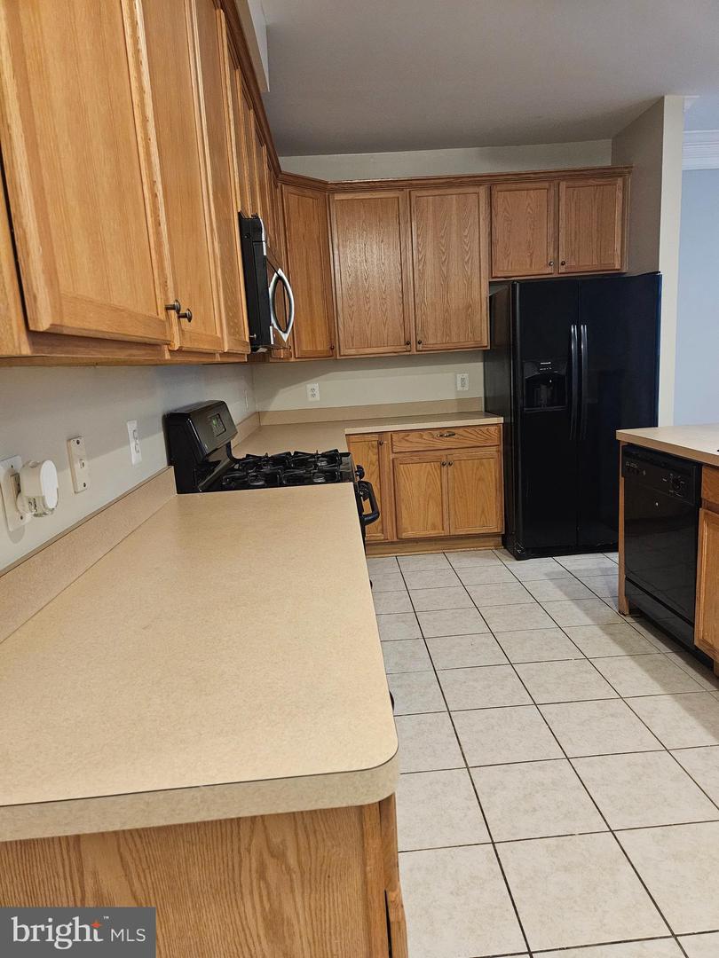 16502 BOBSTER CT, WOODBRIDGE, Virginia 22191, 4 Bedrooms Bedrooms, ,3 BathroomsBathrooms,Residential,For sale,16502 BOBSTER CT,VAPW2098582 MLS # VAPW2098582