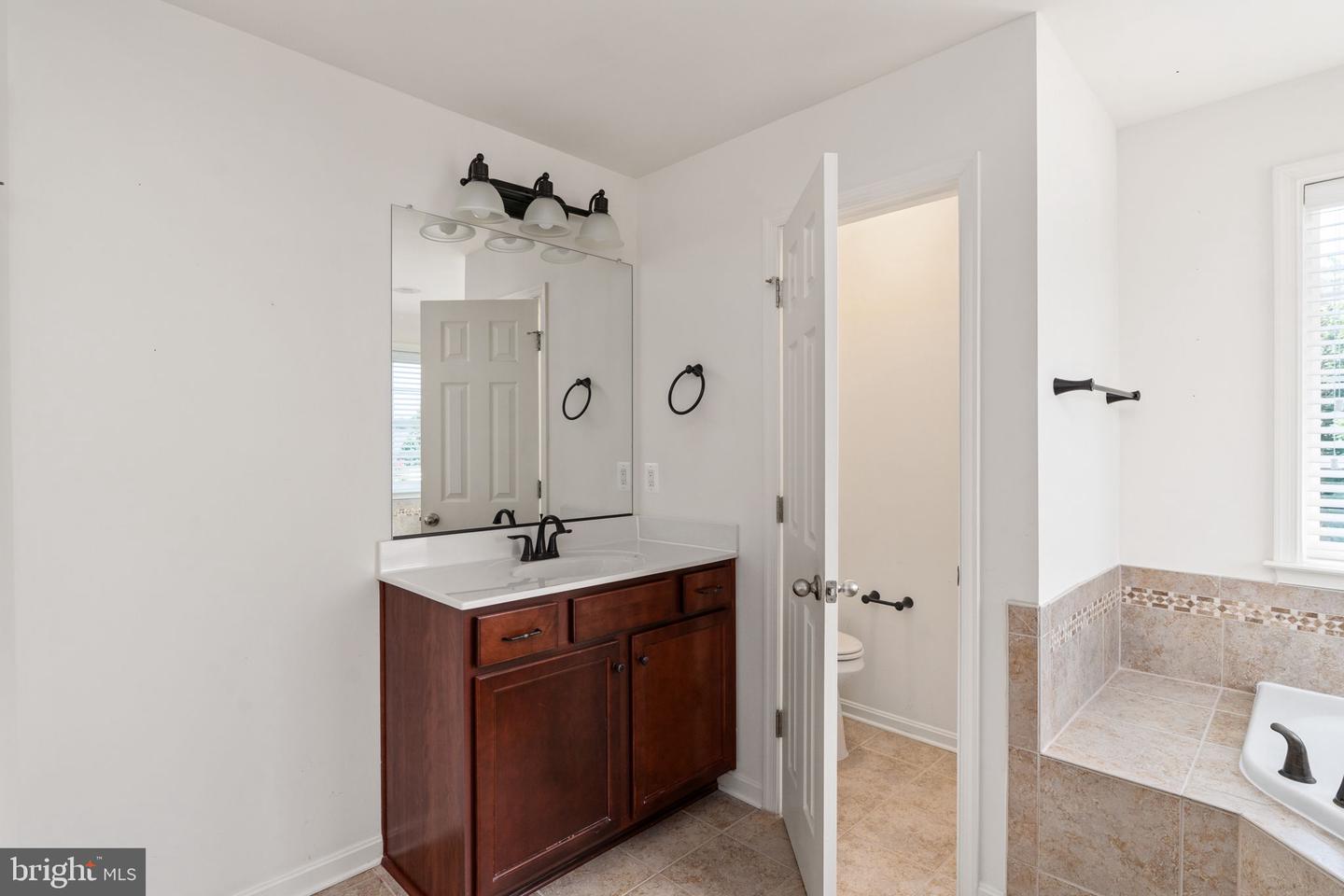 5506 SPRING BLUFF CT, FREDERICKSBURG, Virginia 22407, 5 Bedrooms Bedrooms, ,4 BathroomsBathrooms,Residential,For sale,5506 SPRING BLUFF CT,VASP2034544 MLS # VASP2034544