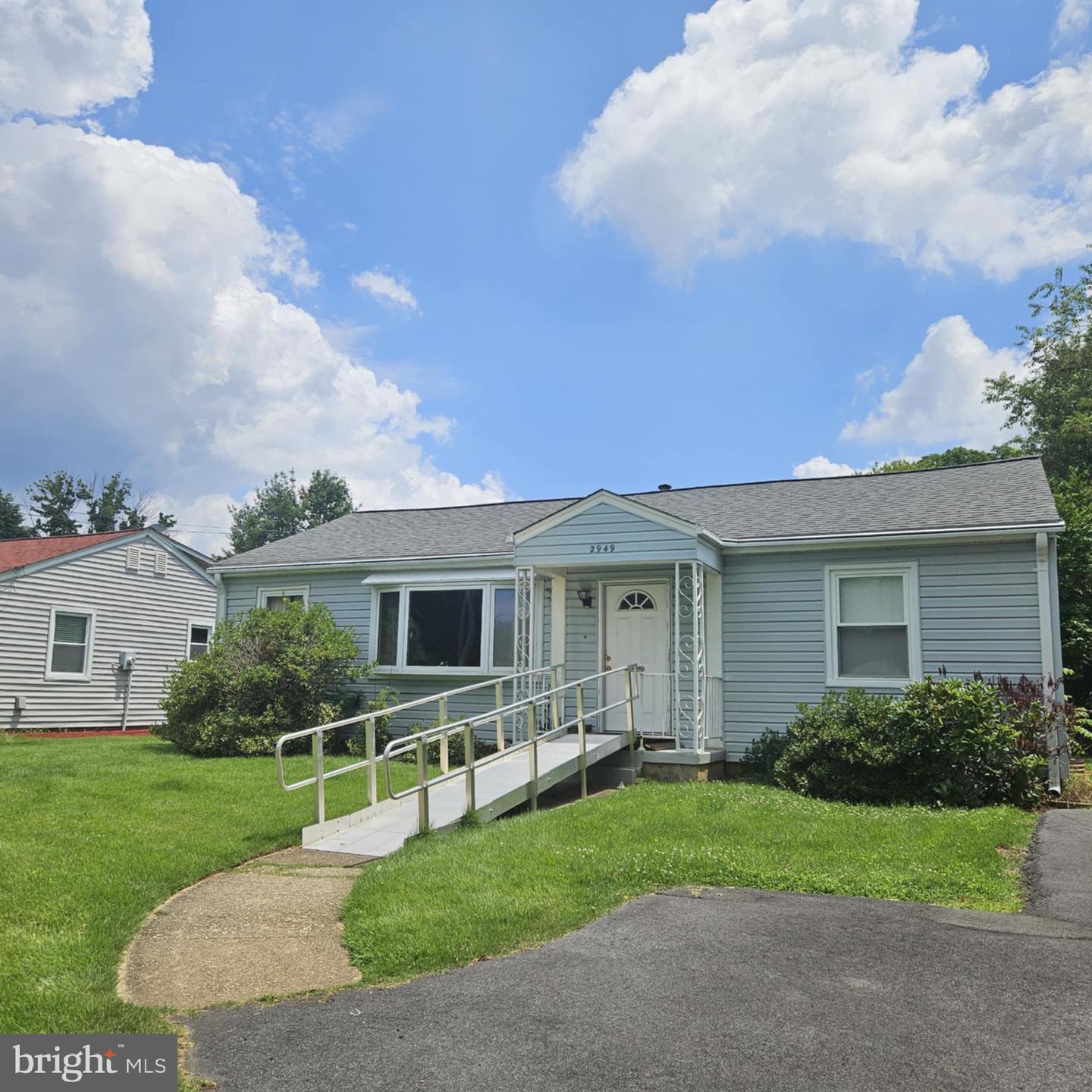 2949 ROSEMARY LN, FALLS CHURCH, Virginia 22042, 3 Bedrooms Bedrooms, ,1 BathroomBathrooms,Residential,For sale,2949 ROSEMARY LN,VAFX2255752 MLS # VAFX2255752