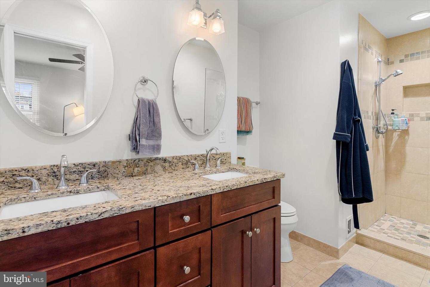 4207 11TH ST N #1, ARLINGTON, Virginia 22201, 3 Bedrooms Bedrooms, ,2 BathroomsBathrooms,Residential,For sale,4207 11TH ST N #1,VAAR2061540 MLS # VAAR2061540