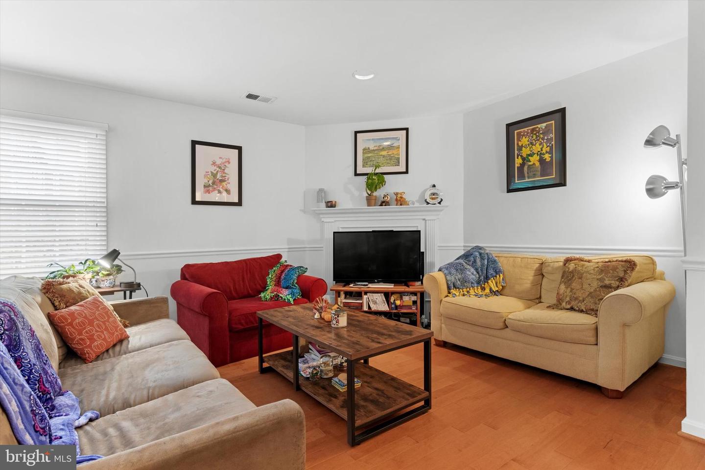 4207 11TH ST N #1, ARLINGTON, Virginia 22201, 3 Bedrooms Bedrooms, ,2 BathroomsBathrooms,Residential,For sale,4207 11TH ST N #1,VAAR2061540 MLS # VAAR2061540