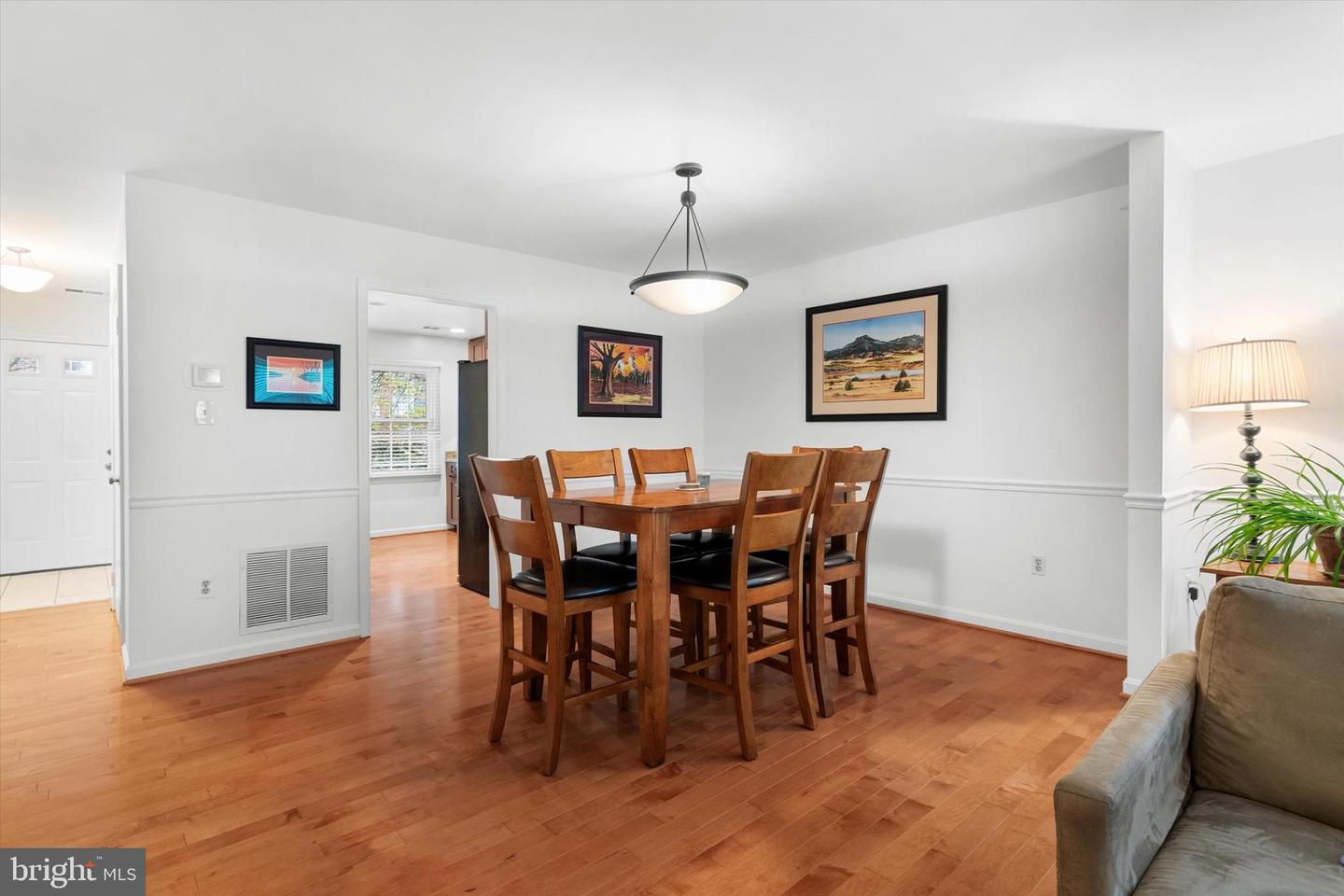 4207 11TH ST N #1, ARLINGTON, Virginia 22201, 3 Bedrooms Bedrooms, ,2 BathroomsBathrooms,Residential,For sale,4207 11TH ST N #1,VAAR2061540 MLS # VAAR2061540