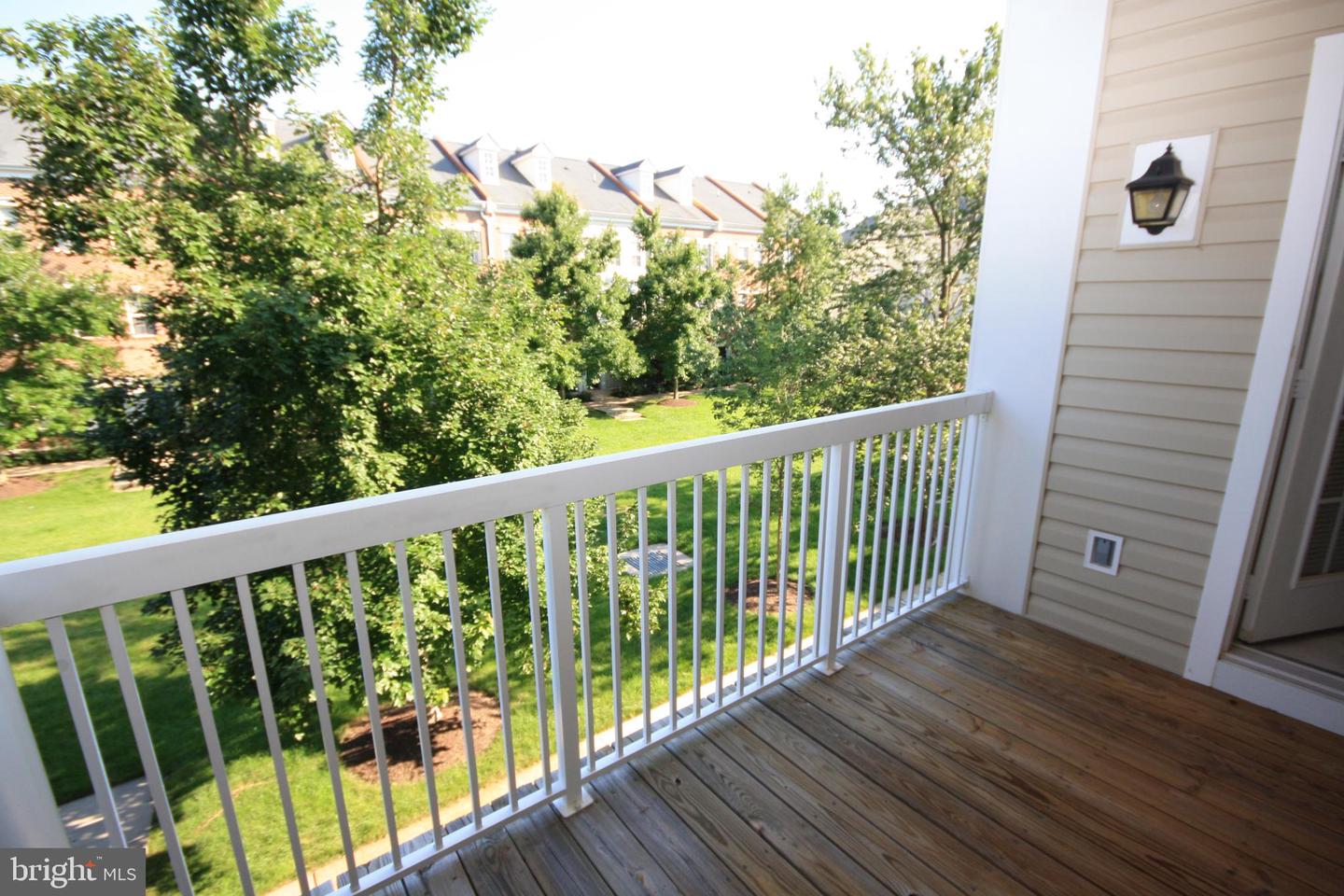 22691 BLUE ELDER TER #204, BRAMBLETON, Virginia 20148, 1 Bedroom Bedrooms, 2 Rooms Rooms,1 BathroomBathrooms,Residential,For sale,22691 BLUE ELDER TER #204,VALO2103468 MLS # VALO2103468