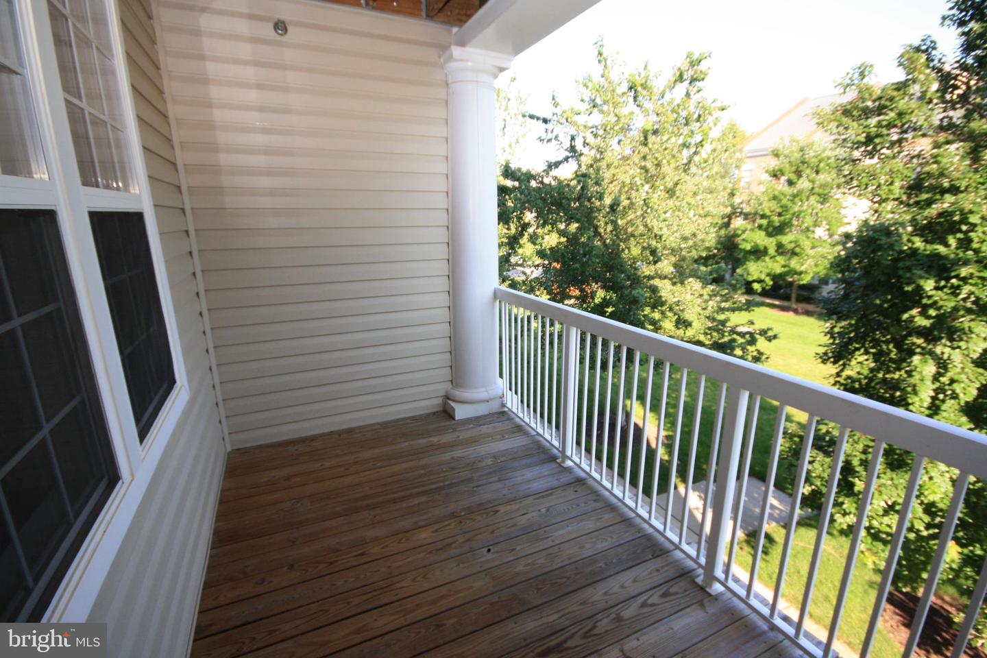22691 BLUE ELDER TER #204, BRAMBLETON, Virginia 20148, 1 Bedroom Bedrooms, 2 Rooms Rooms,1 BathroomBathrooms,Residential,For sale,22691 BLUE ELDER TER #204,VALO2103468 MLS # VALO2103468