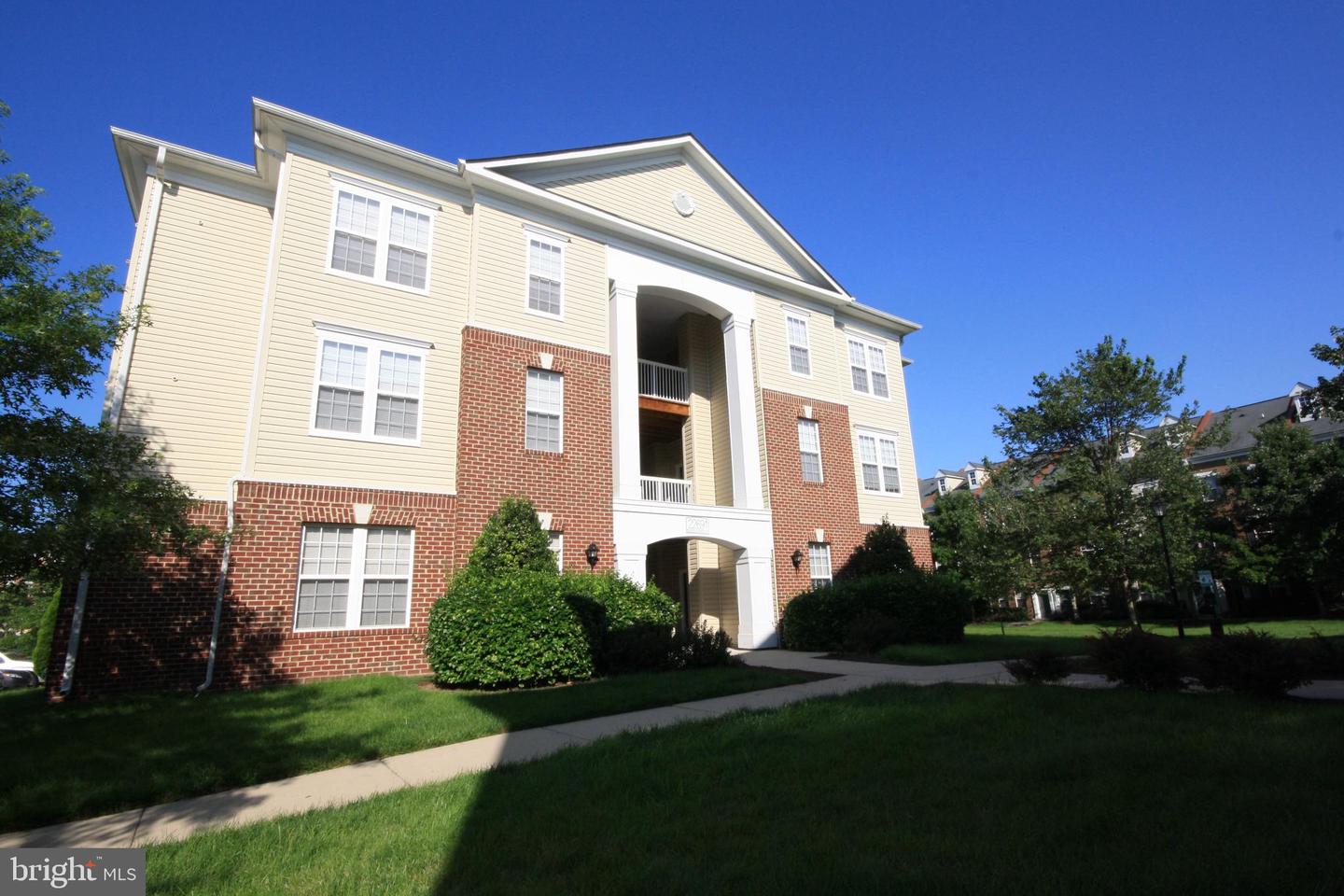 22691 BLUE ELDER TER #204, BRAMBLETON, Virginia 20148, 1 Bedroom Bedrooms, 2 Rooms Rooms,1 BathroomBathrooms,Residential,For sale,22691 BLUE ELDER TER #204,VALO2103468 MLS # VALO2103468