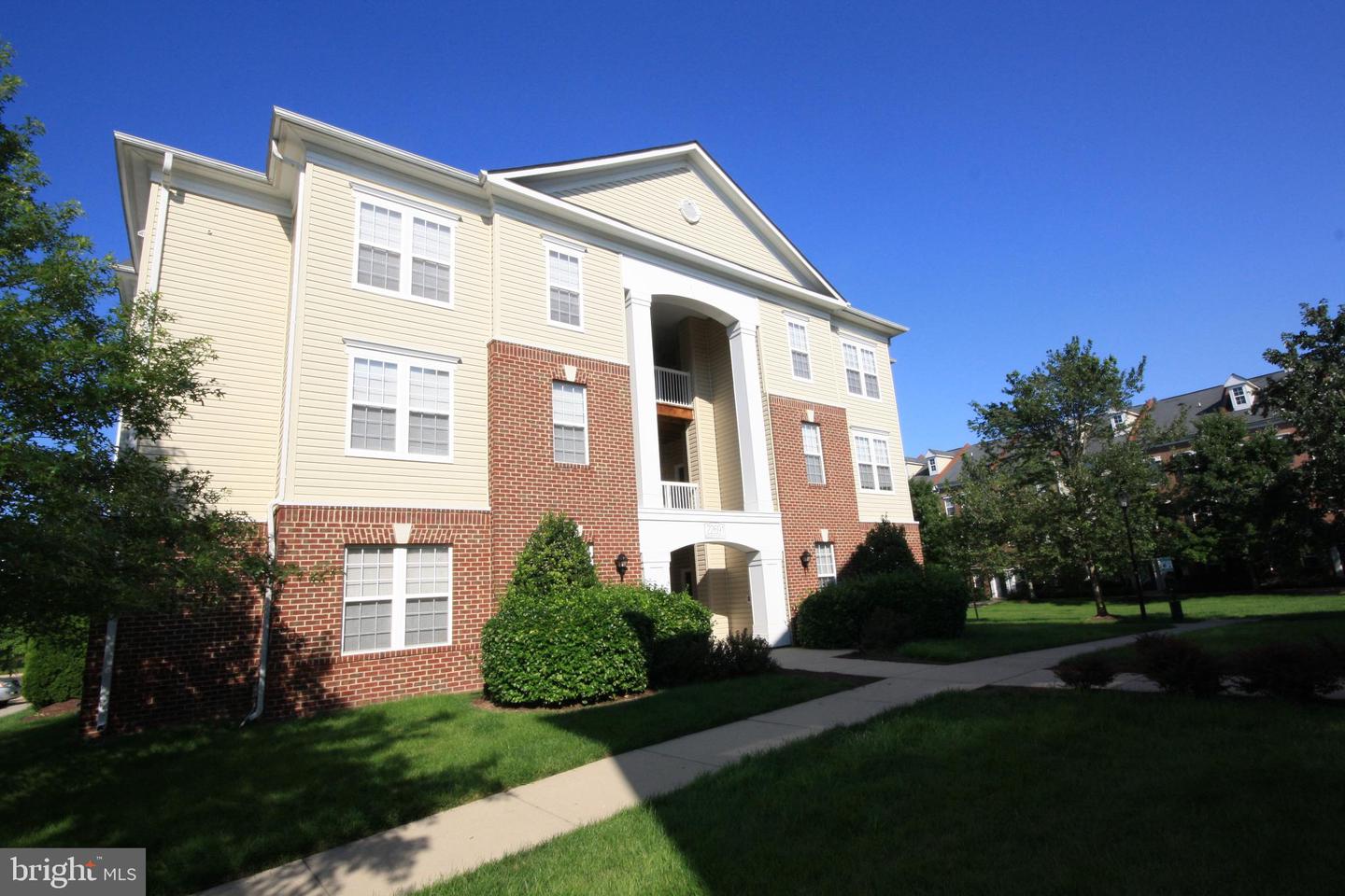 22691 BLUE ELDER TER #204, BRAMBLETON, Virginia 20148, 1 Bedroom Bedrooms, 2 Rooms Rooms,1 BathroomBathrooms,Residential,For sale,22691 BLUE ELDER TER #204,VALO2103468 MLS # VALO2103468