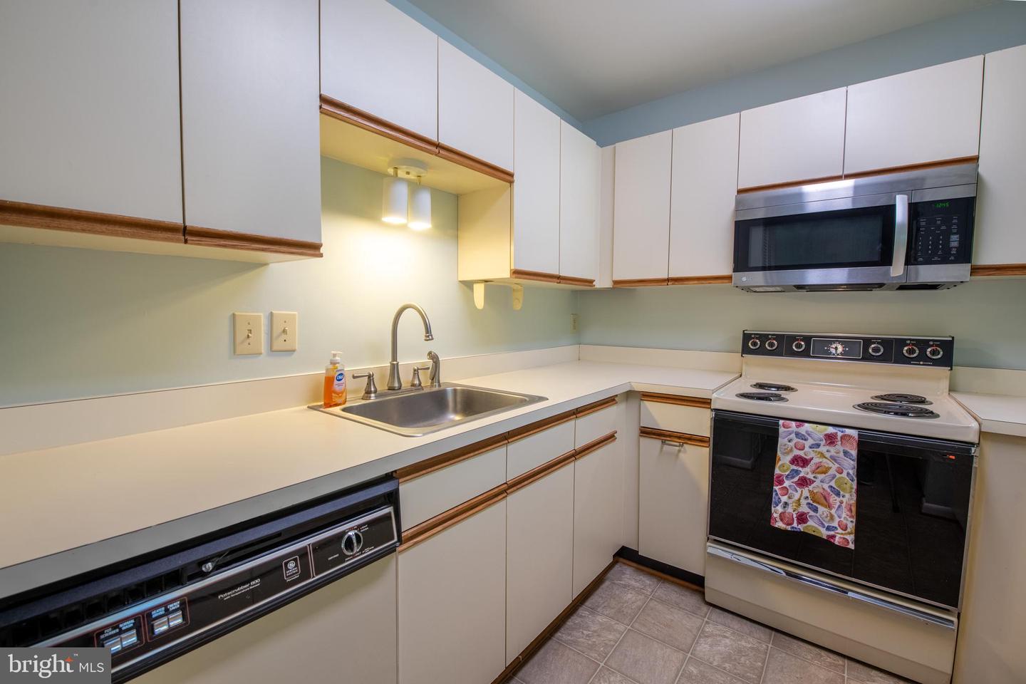 54 VILLA RIDGE DR #C, HARTFIELD, Virginia 23071, 2 Bedrooms Bedrooms, ,2 BathroomsBathrooms,Residential,For sale,54 VILLA RIDGE DR #C,VAMX2000244 MLS # VAMX2000244