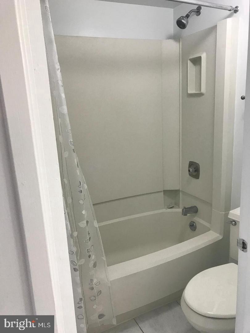 8360 GREENSBORO DR #817, MCLEAN, Virginia 22102, 2 Bedrooms Bedrooms, ,2 BathroomsBathrooms,Residential,For sale,8360 GREENSBORO DR #817,VAFX2258490 MLS # VAFX2258490