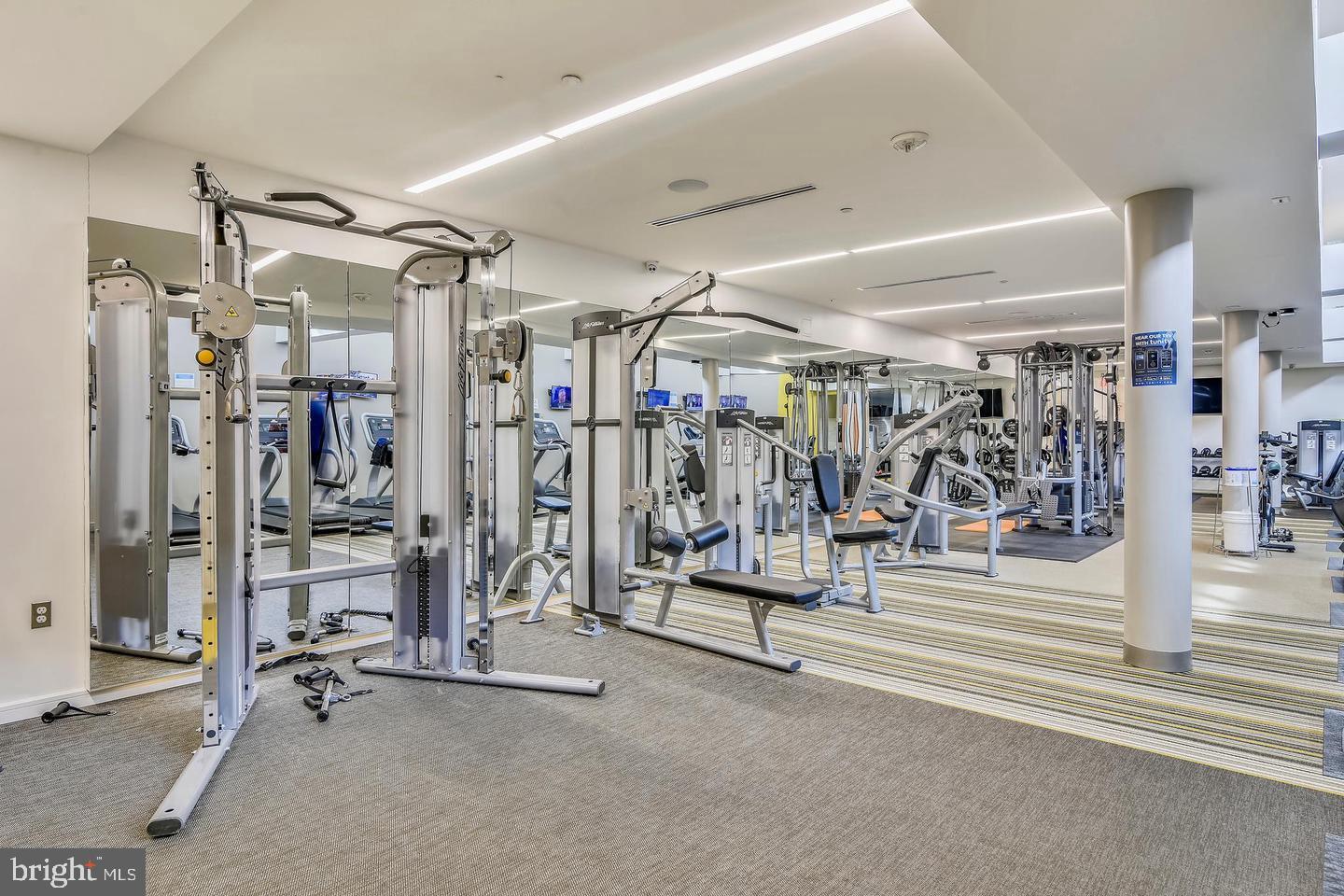 8360 GREENSBORO DR #817, MCLEAN, Virginia 22102, 2 Bedrooms Bedrooms, ,2 BathroomsBathrooms,Residential,For sale,8360 GREENSBORO DR #817,VAFX2258490 MLS # VAFX2258490