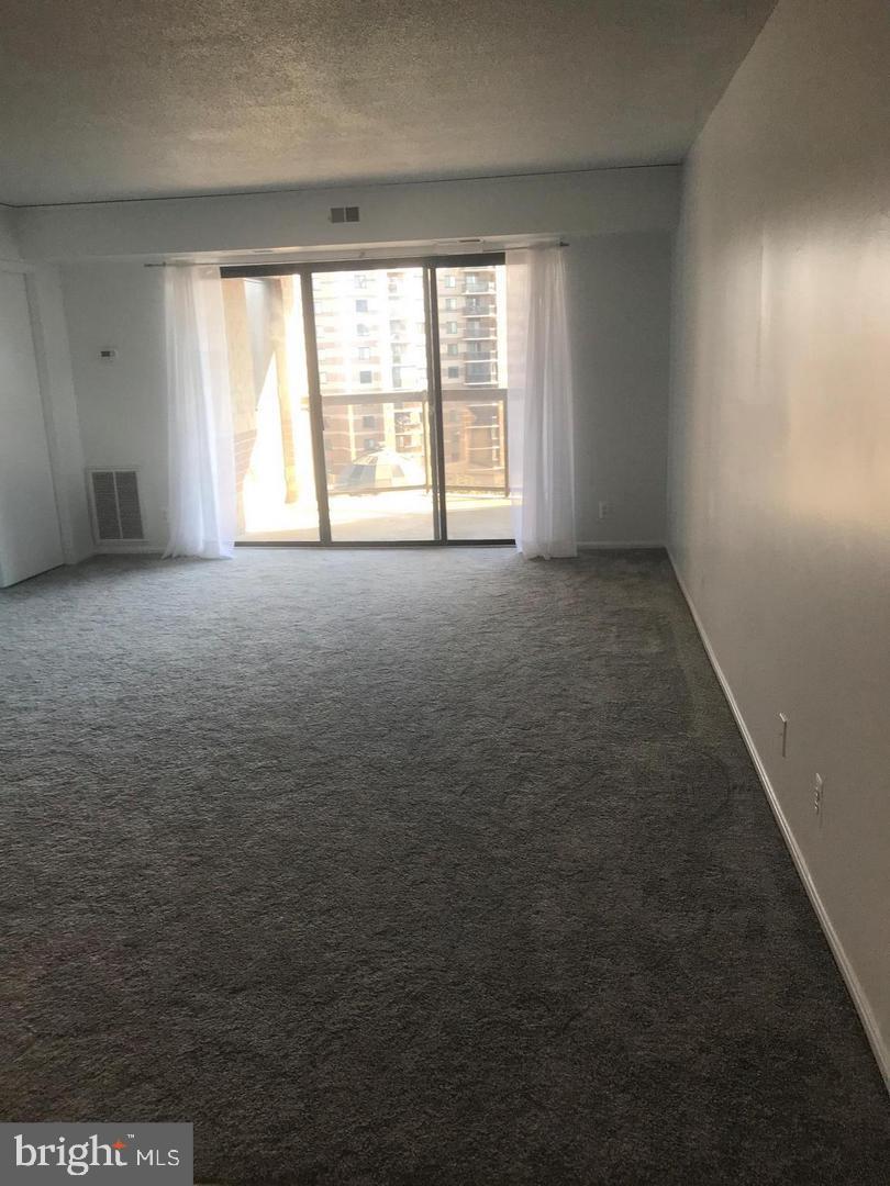 8360 GREENSBORO DR #817, MCLEAN, Virginia 22102, 2 Bedrooms Bedrooms, ,2 BathroomsBathrooms,Residential,For sale,8360 GREENSBORO DR #817,VAFX2258490 MLS # VAFX2258490