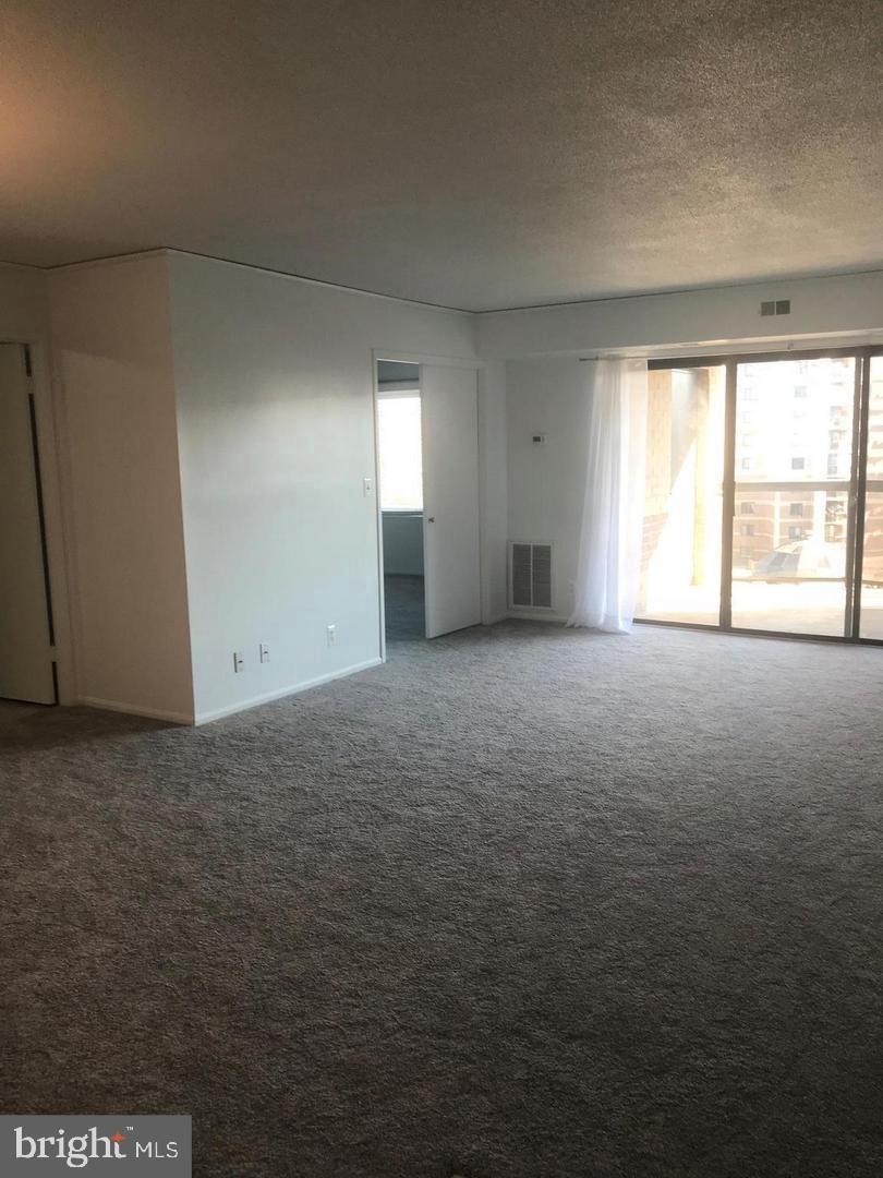 8360 GREENSBORO DR #817, MCLEAN, Virginia 22102, 2 Bedrooms Bedrooms, ,2 BathroomsBathrooms,Residential,For sale,8360 GREENSBORO DR #817,VAFX2258490 MLS # VAFX2258490