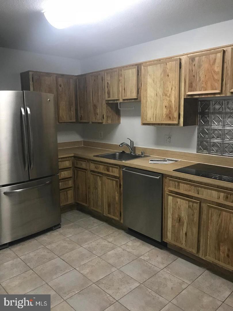 8360 GREENSBORO DR #817, MCLEAN, Virginia 22102, 2 Bedrooms Bedrooms, ,2 BathroomsBathrooms,Residential,For sale,8360 GREENSBORO DR #817,VAFX2258490 MLS # VAFX2258490