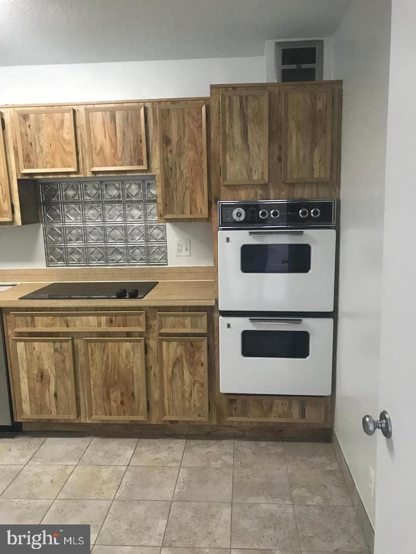 8360 GREENSBORO DR #817, MCLEAN, Virginia 22102, 2 Bedrooms Bedrooms, ,2 BathroomsBathrooms,Residential,For sale,8360 GREENSBORO DR #817,VAFX2258490 MLS # VAFX2258490