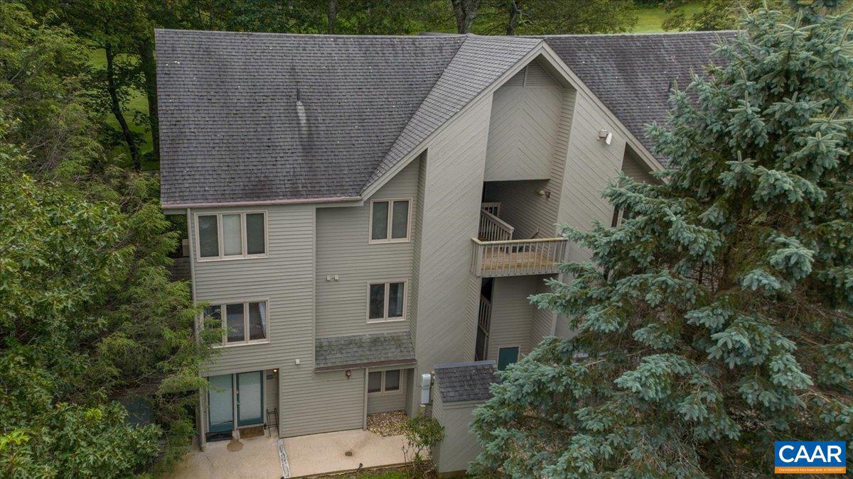 2226 TANNERS RIDGE CONDOS #2226, WINTERGREEN RESORT, Virginia 22967, 2 Bedrooms Bedrooms, ,2 BathroomsBathrooms,Residential,For sale,2226 TANNERS RIDGE CONDOS #2226,667284 MLS # 667284