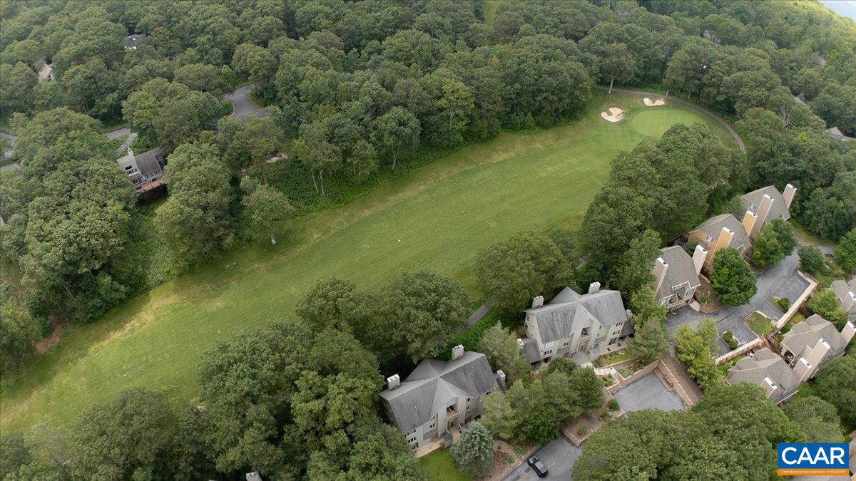 2226 TANNERS RIDGE CONDOS #2226, WINTERGREEN RESORT, Virginia 22967, 2 Bedrooms Bedrooms, ,2 BathroomsBathrooms,Residential,For sale,2226 TANNERS RIDGE CONDOS #2226,667284 MLS # 667284