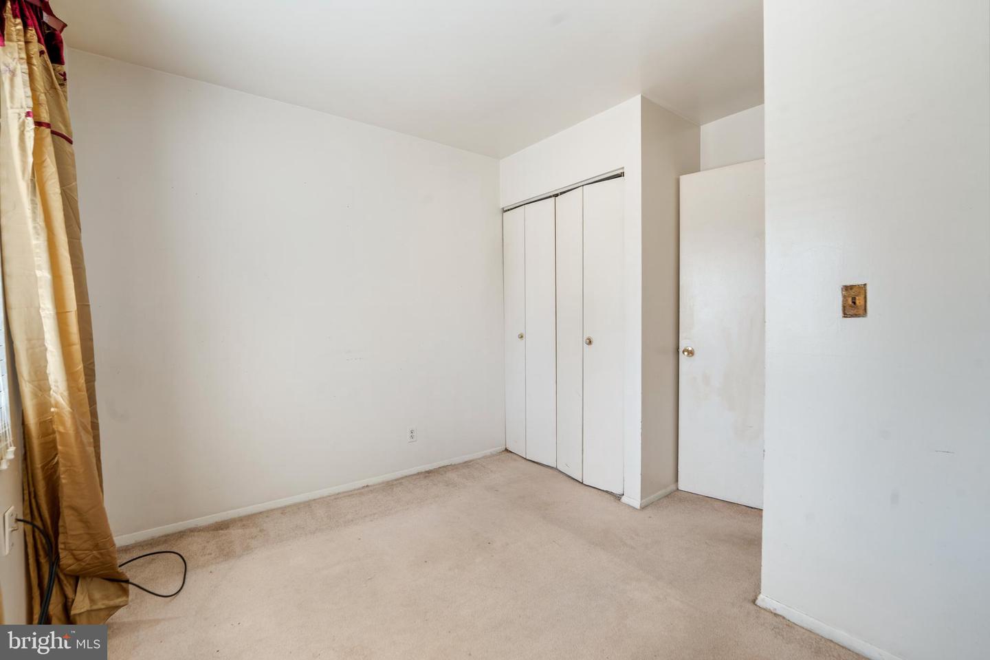 1643 11TH PL NE, WASHINGTON, District Of Columbia 20002, 4 Bedrooms Bedrooms, ,2 BathroomsBathrooms,Residential,For sale,1643 11TH PL NE,DCDC2191554 MLS # DCDC2191554