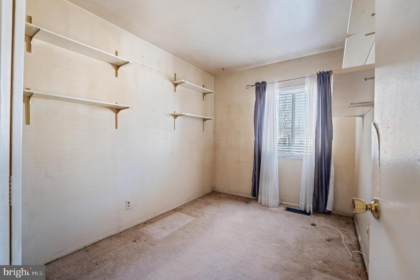 1643 11TH PL NE, WASHINGTON, District Of Columbia 20002, 4 Bedrooms Bedrooms, ,2 BathroomsBathrooms,Residential,For sale,1643 11TH PL NE,DCDC2191554 MLS # DCDC2191554